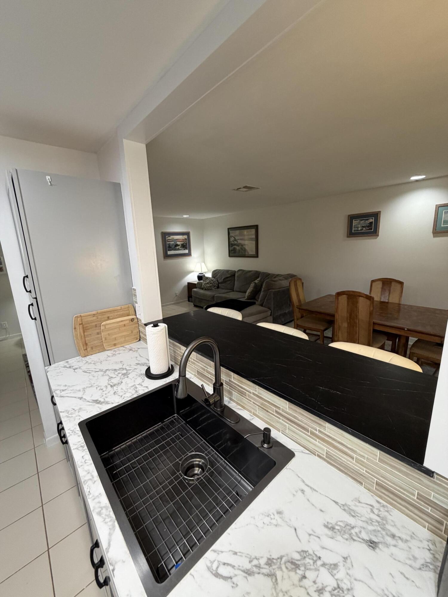 HIGH POINT OF DELRAY WEST CONDO SEC 3 - Residential