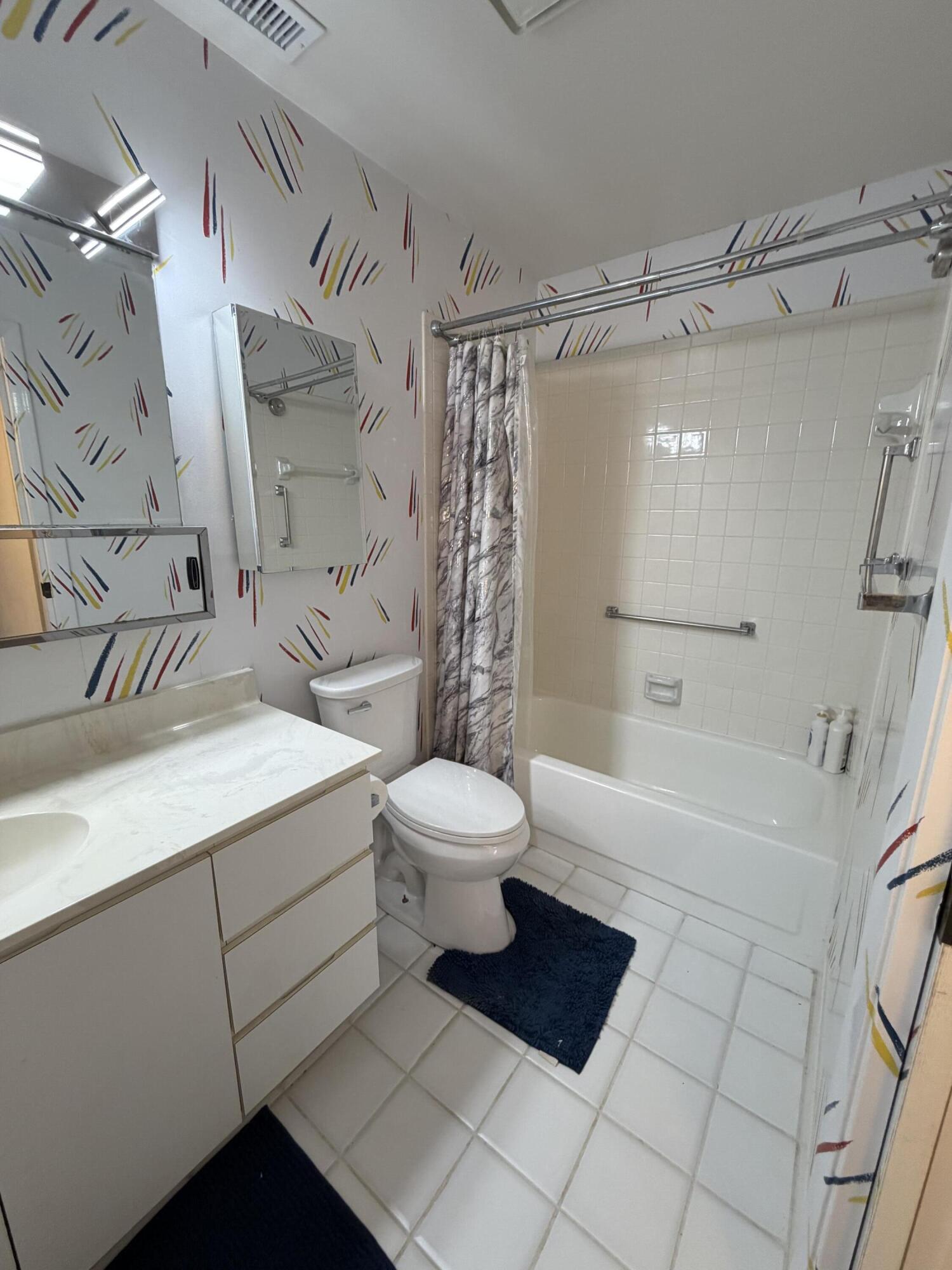HIGH POINT OF DELRAY WEST CONDO SEC 3 - Residential