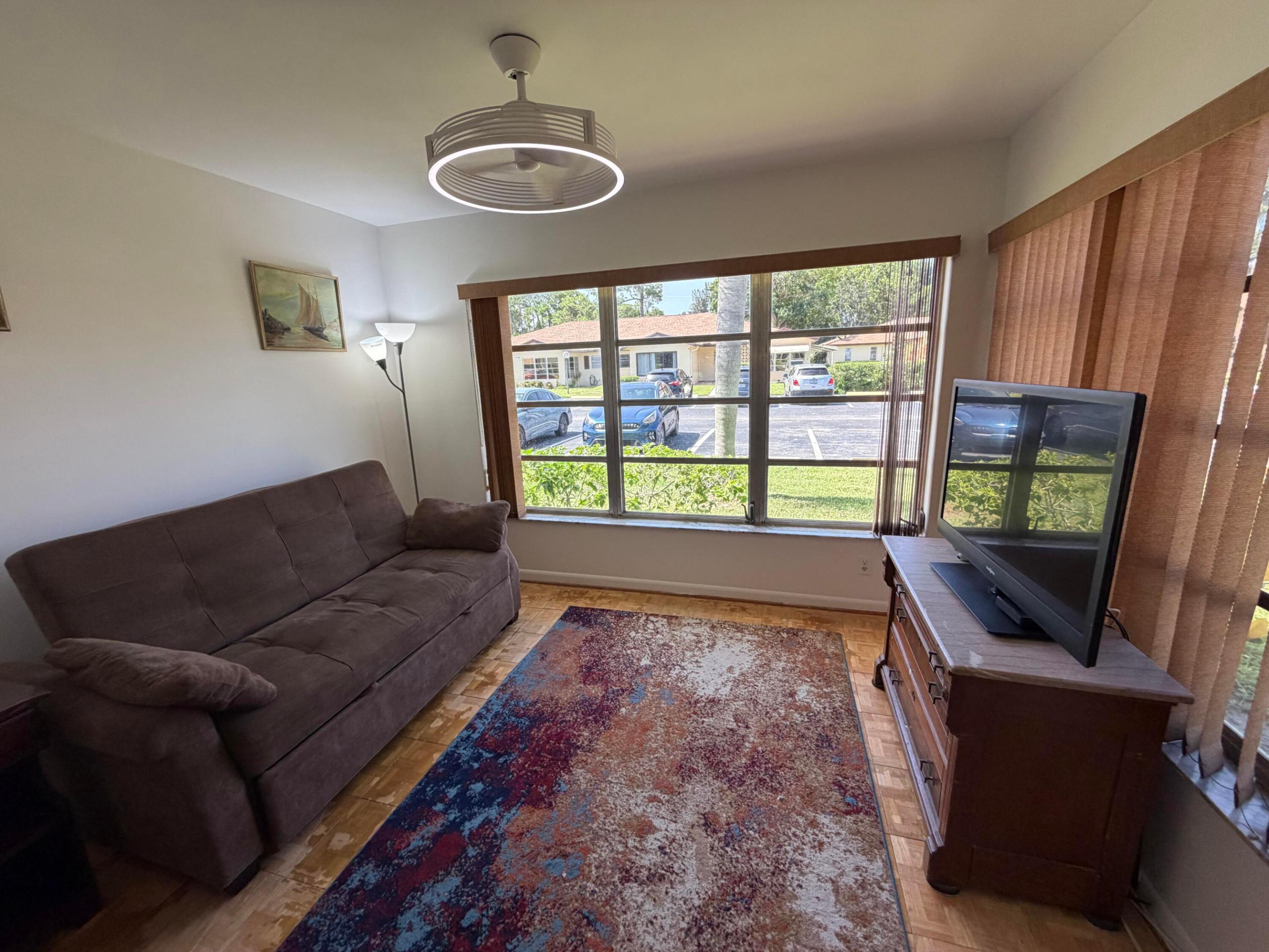 HIGH POINT OF DELRAY WEST CONDO SEC 3 - Residential