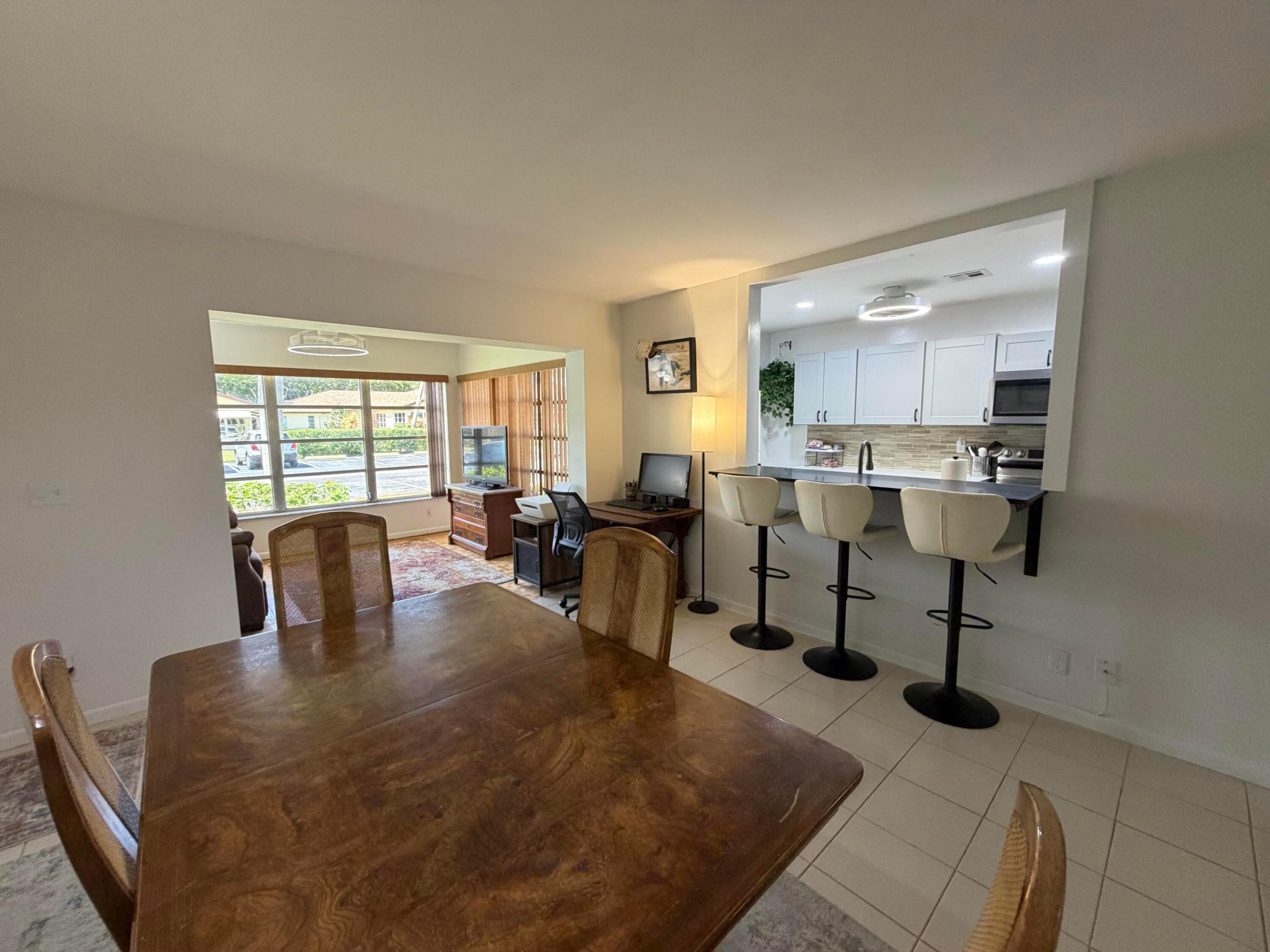 HIGH POINT OF DELRAY WEST CONDO SEC 3 - Residential