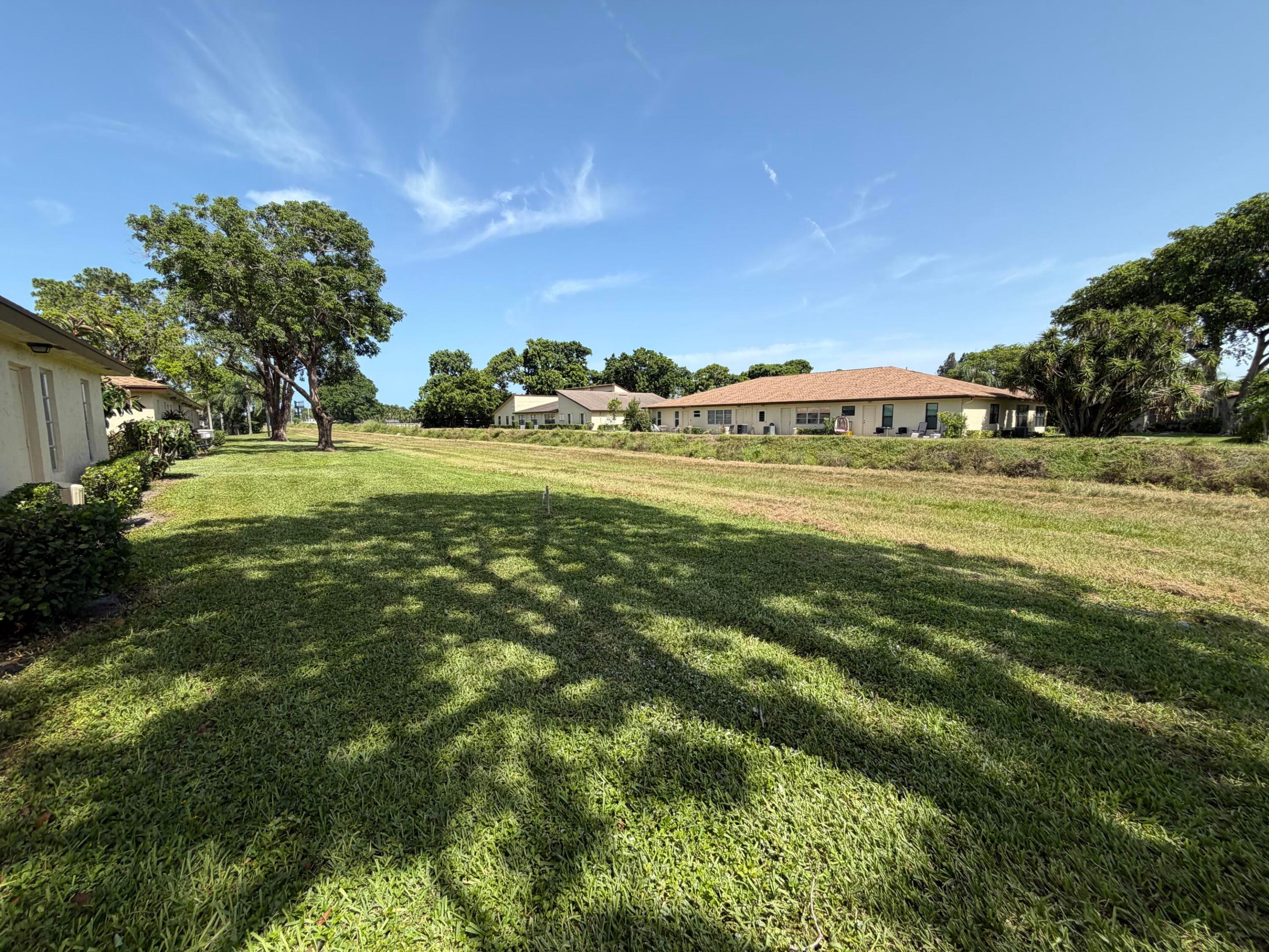 HIGH POINT OF DELRAY WEST CONDO SEC 3 - Residential
