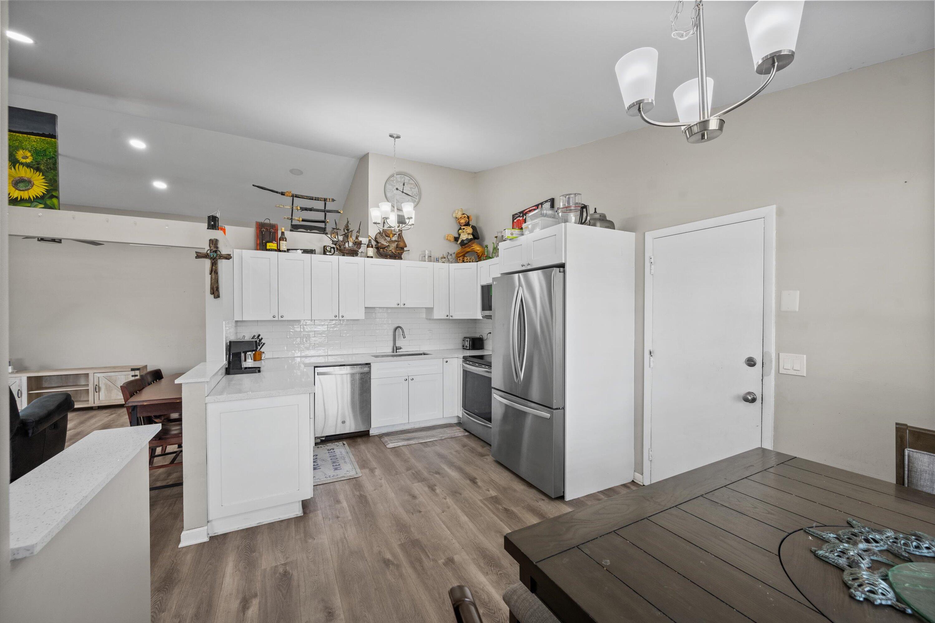 COUNTRYWOOD 3 - Residential