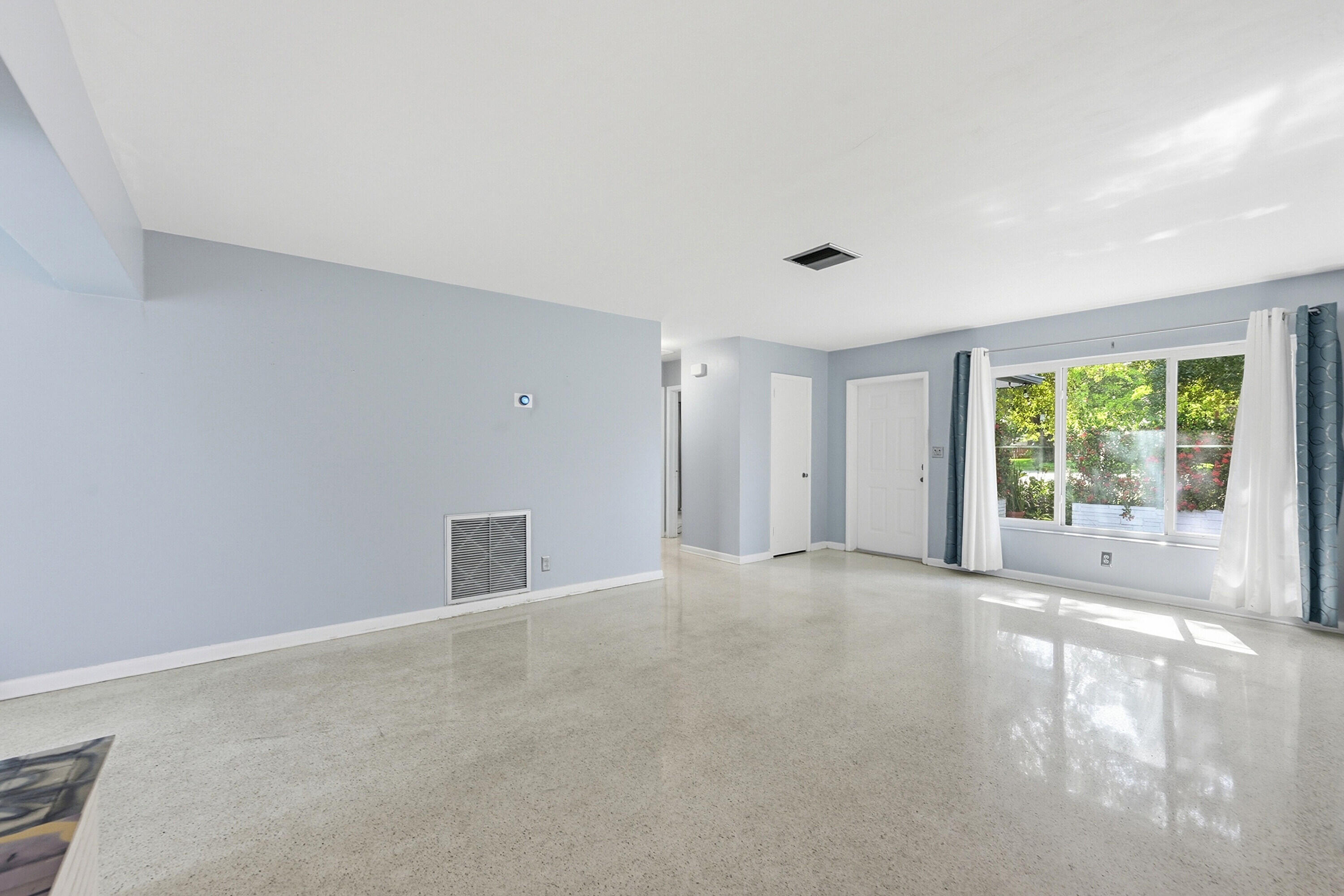 LYONS PARK FIRST ADD - Residential