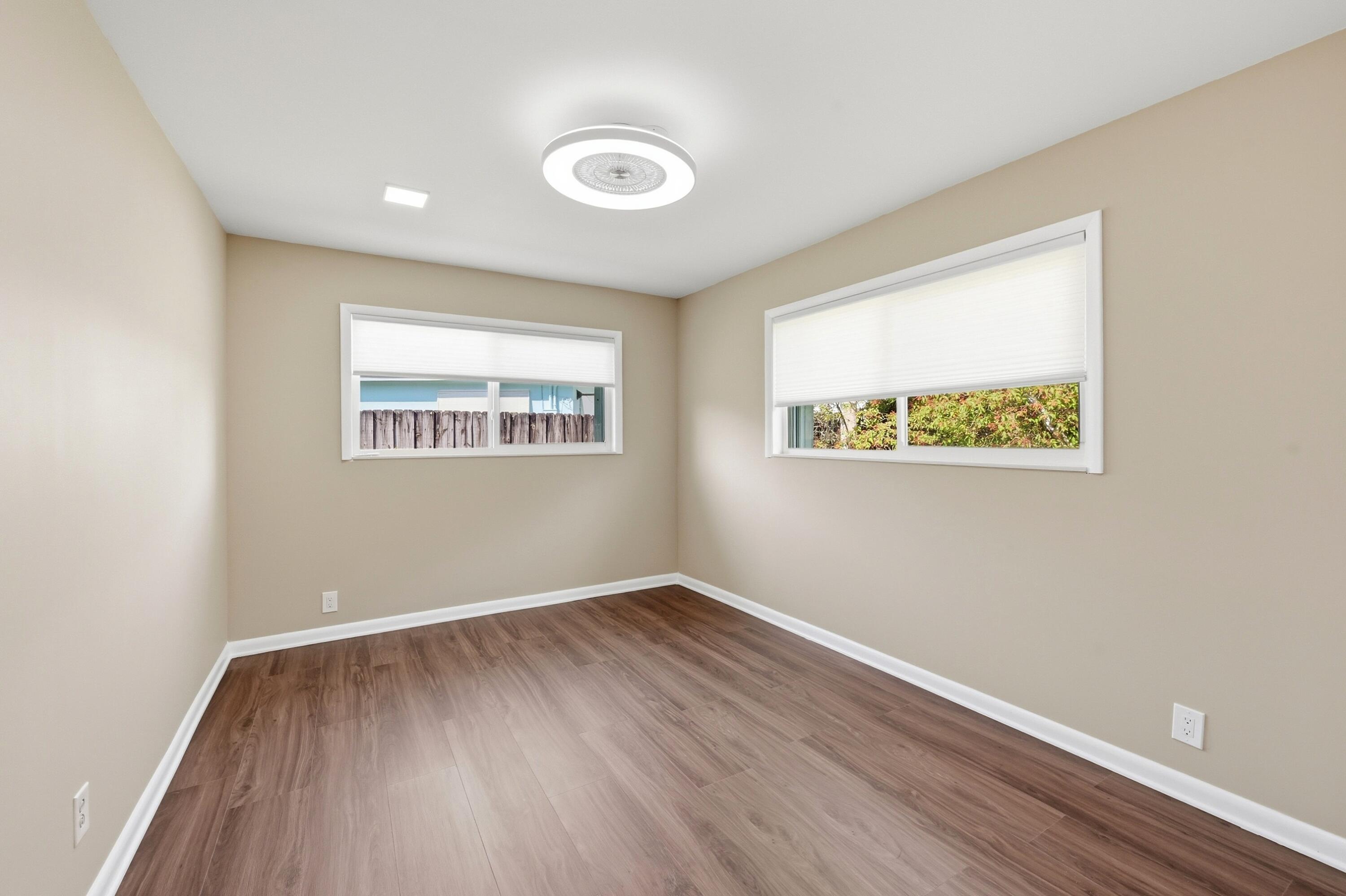 LYONS PARK FIRST ADD - Residential