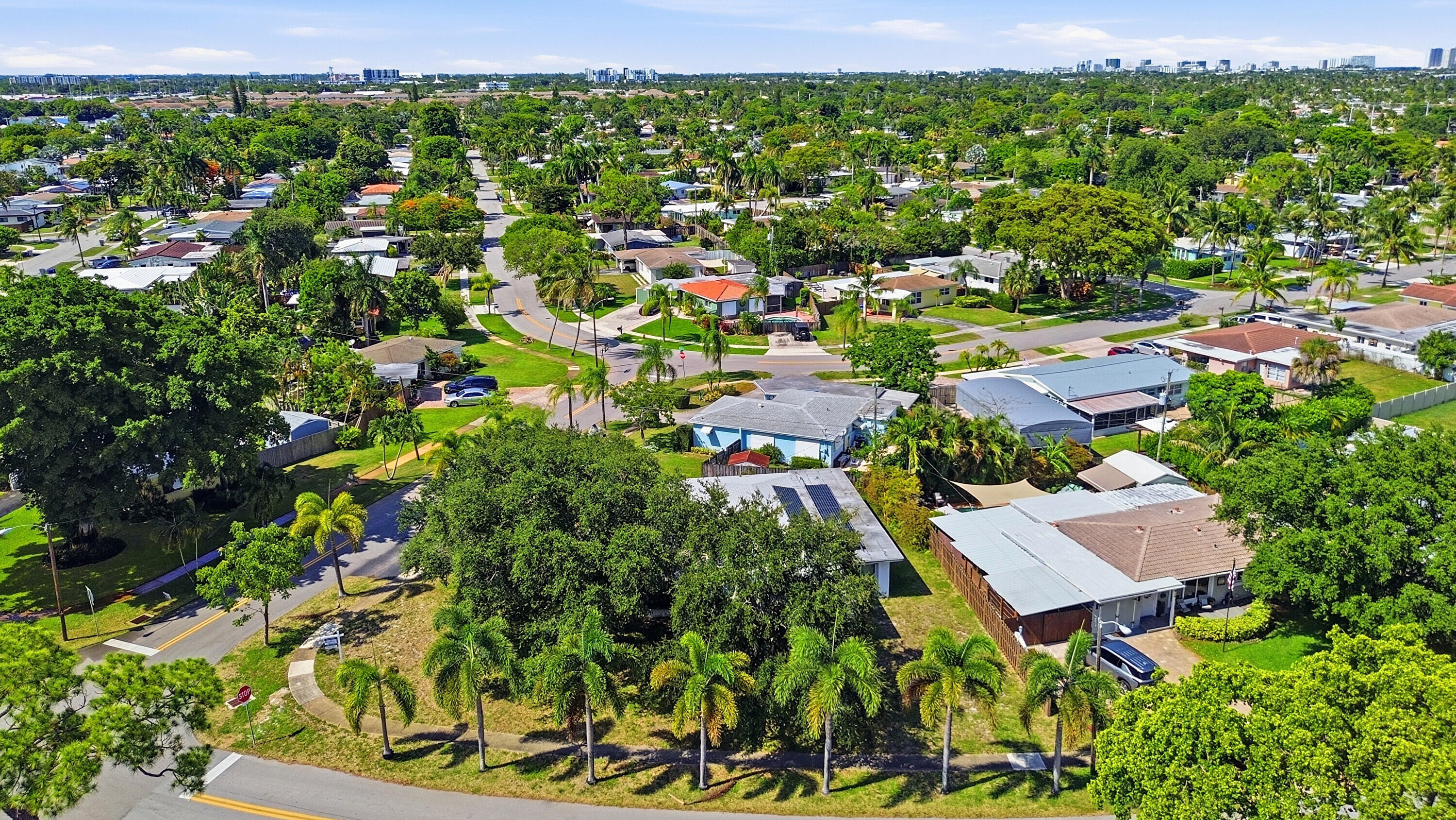 LYONS PARK FIRST ADD - Residential