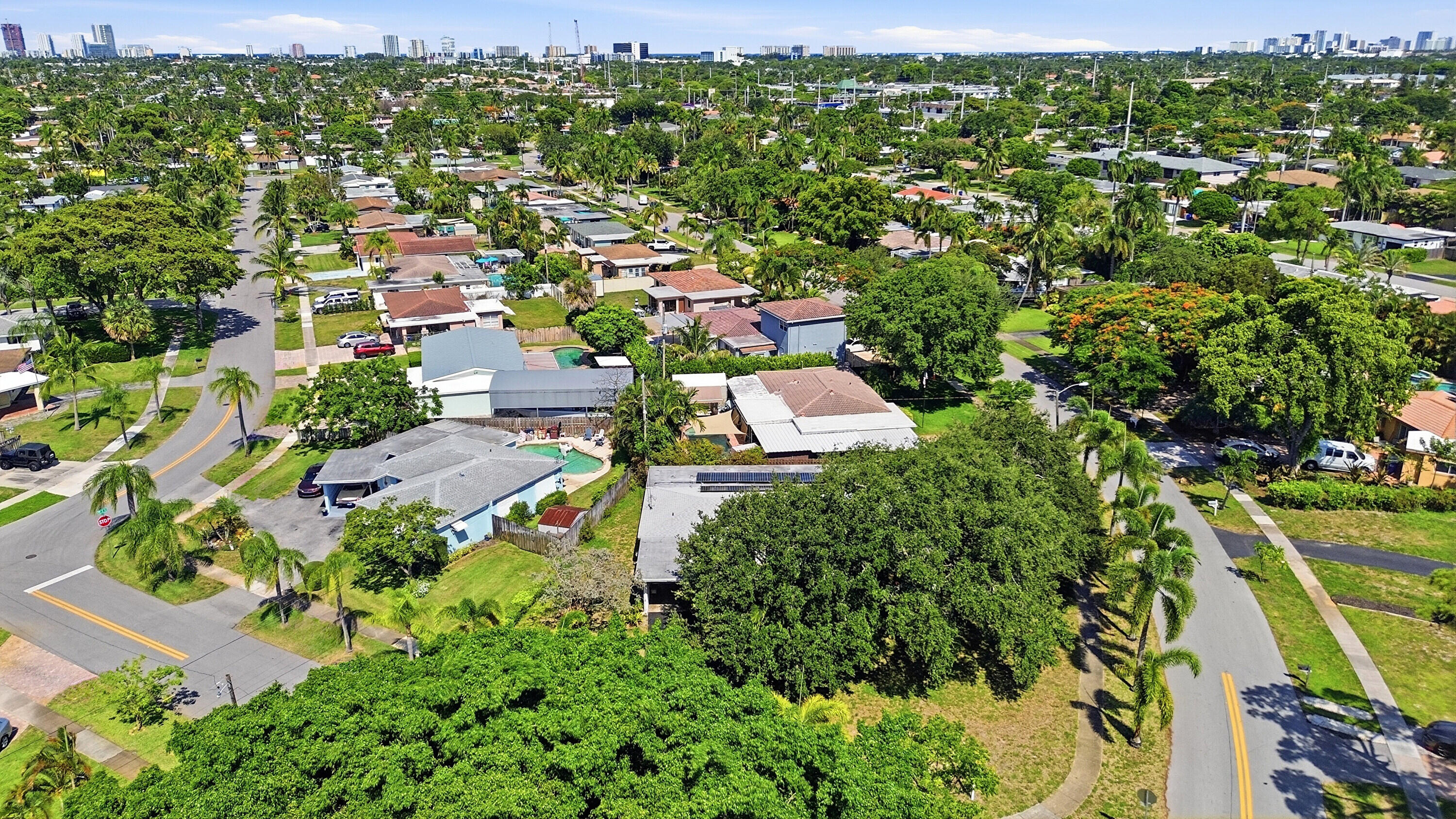 LYONS PARK FIRST ADD - Residential