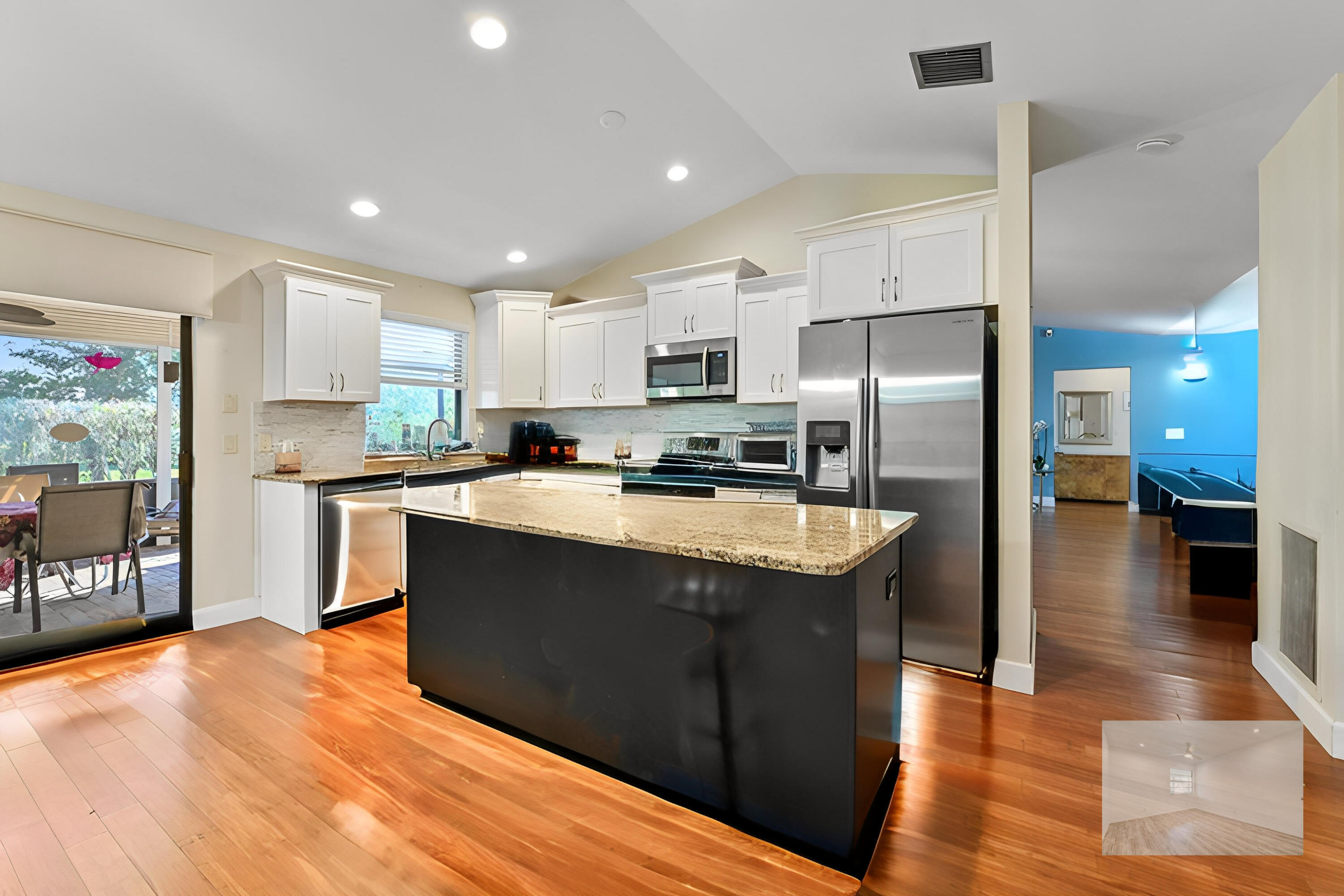 RAINBERRY BAY - Residential