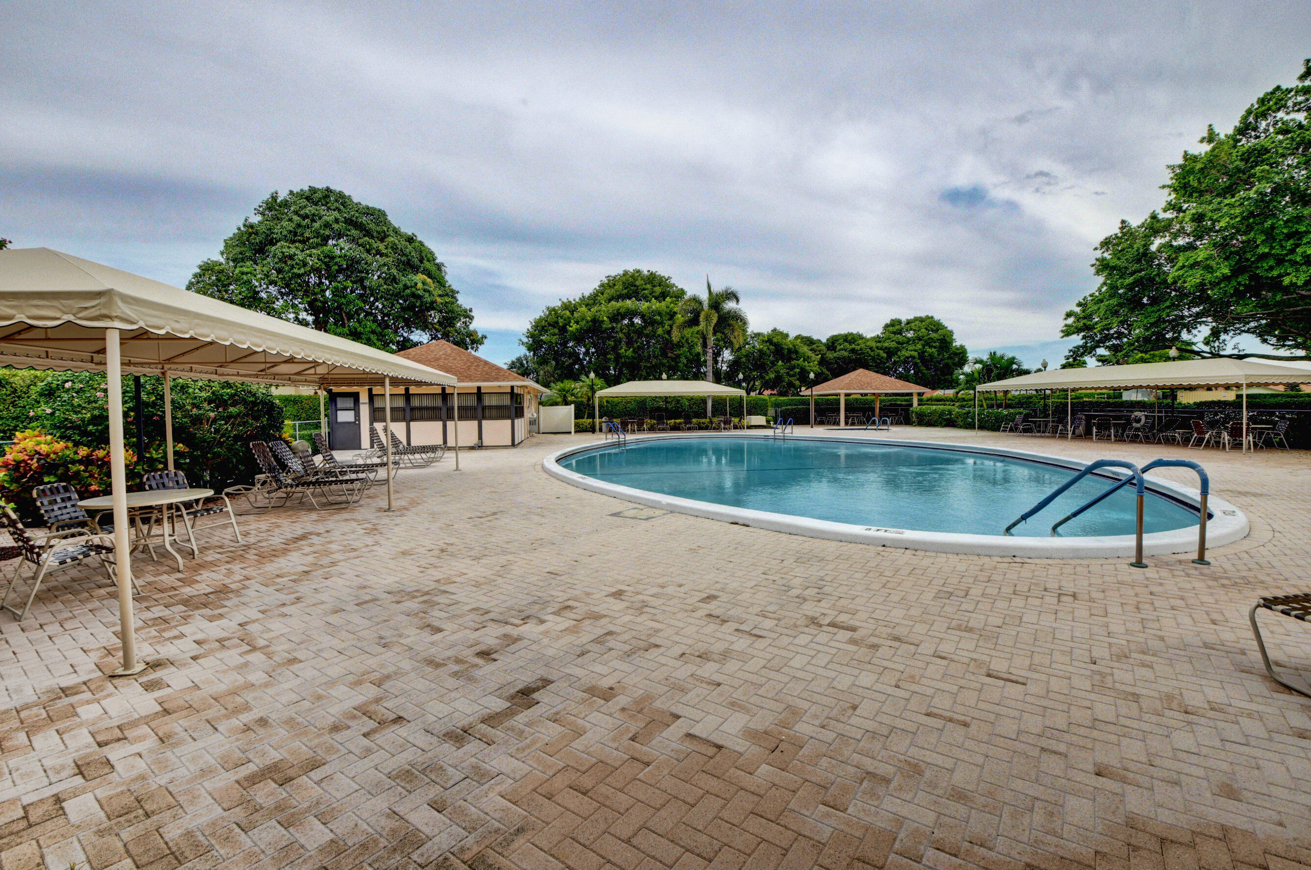 RAINBERRY BAY - Residential