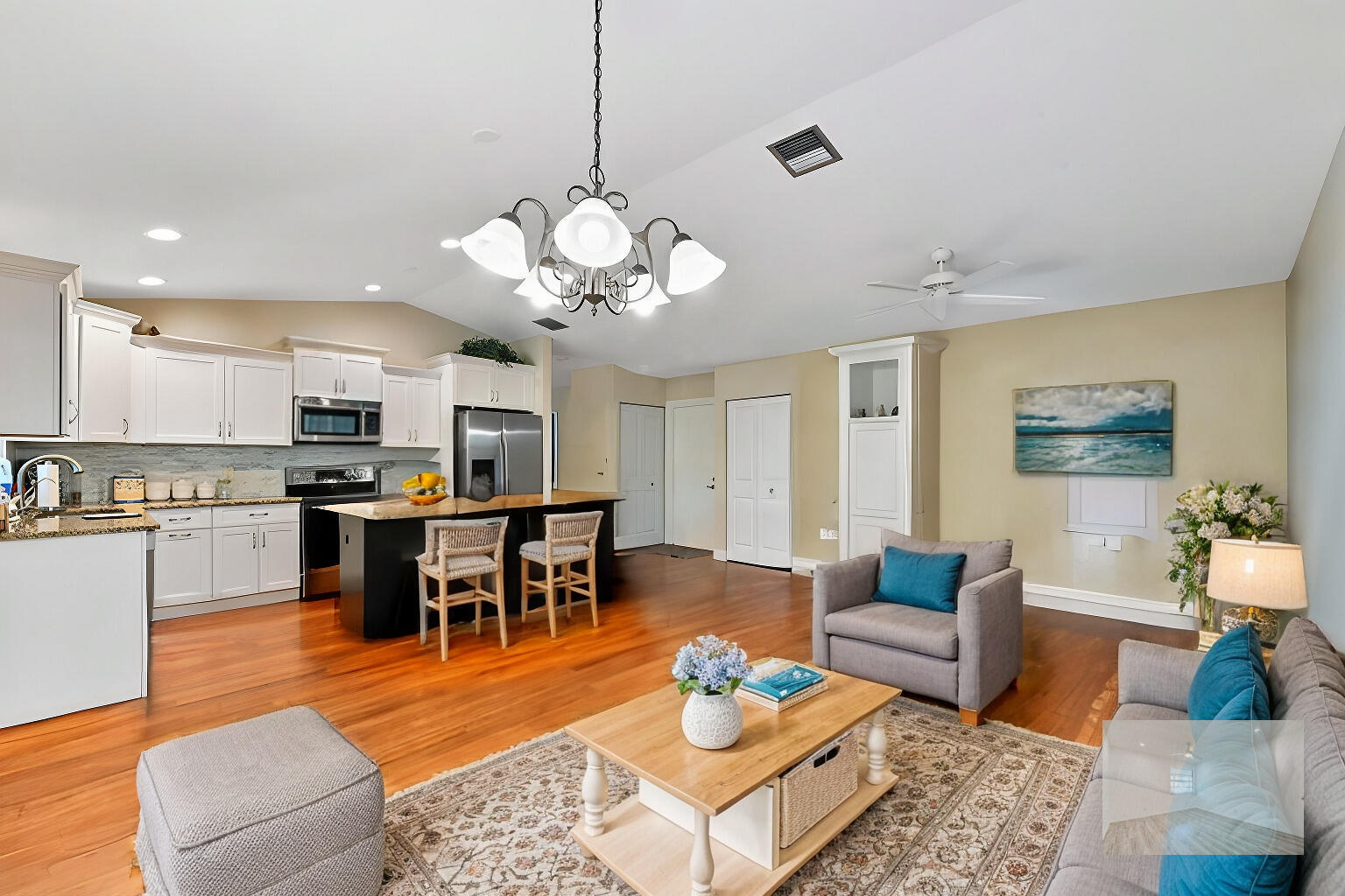 RAINBERRY BAY - Residential