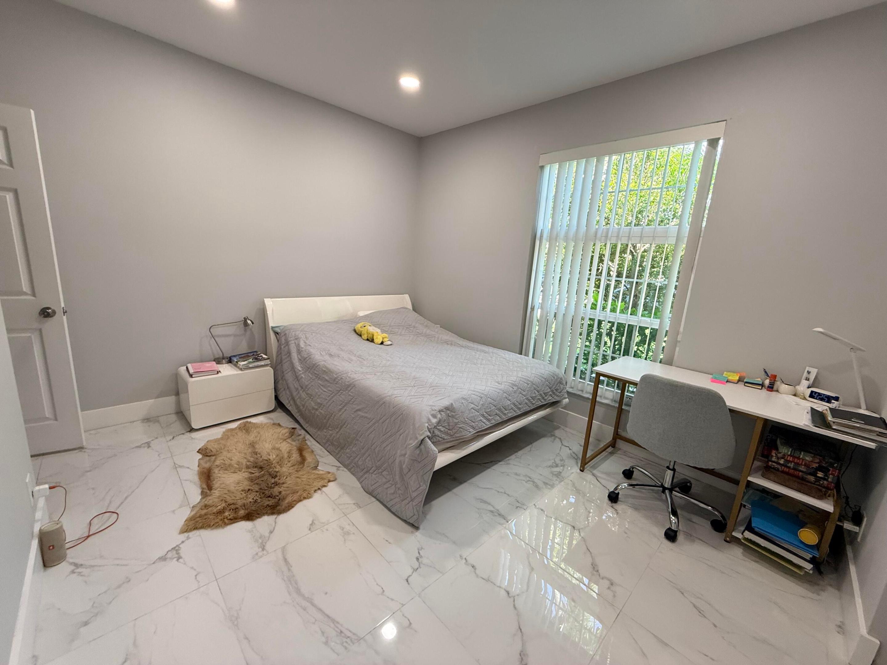 PARKWOOD IX - Residential Lease