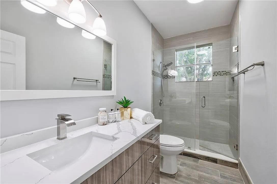 PARKWOOD IX - Residential Lease