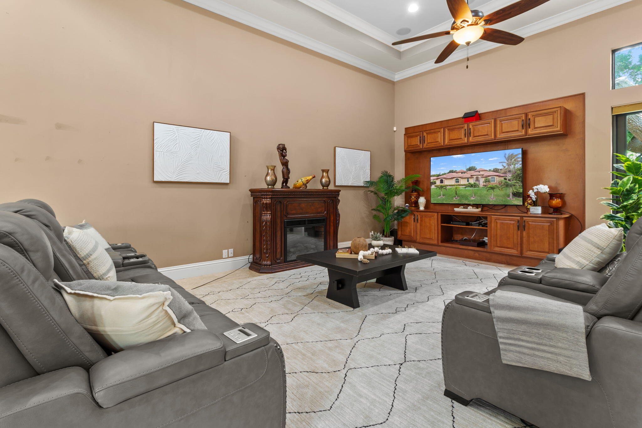 PINE TREE GOLF CLUB - Residential
