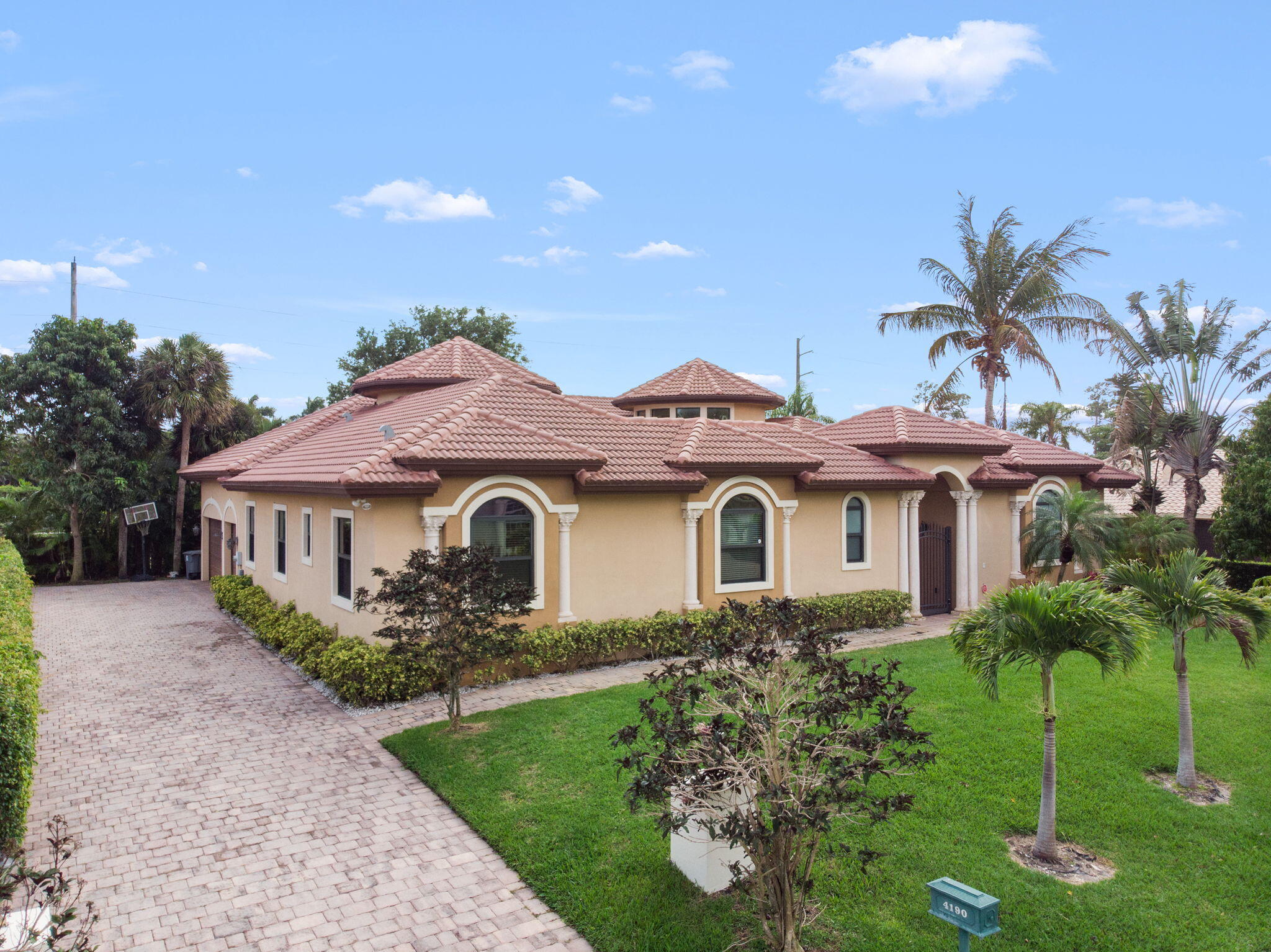 PINE TREE GOLF CLUB - Residential