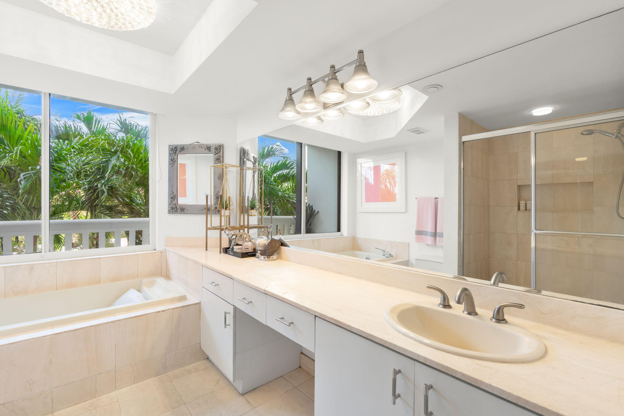 1000 ISL BLVD WILLIAMS ISL CONDO - Residential