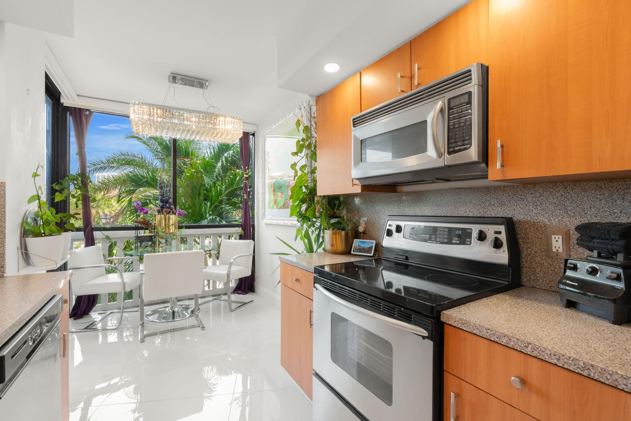 1000 ISL BLVD WILLIAMS ISL CONDO - Residential