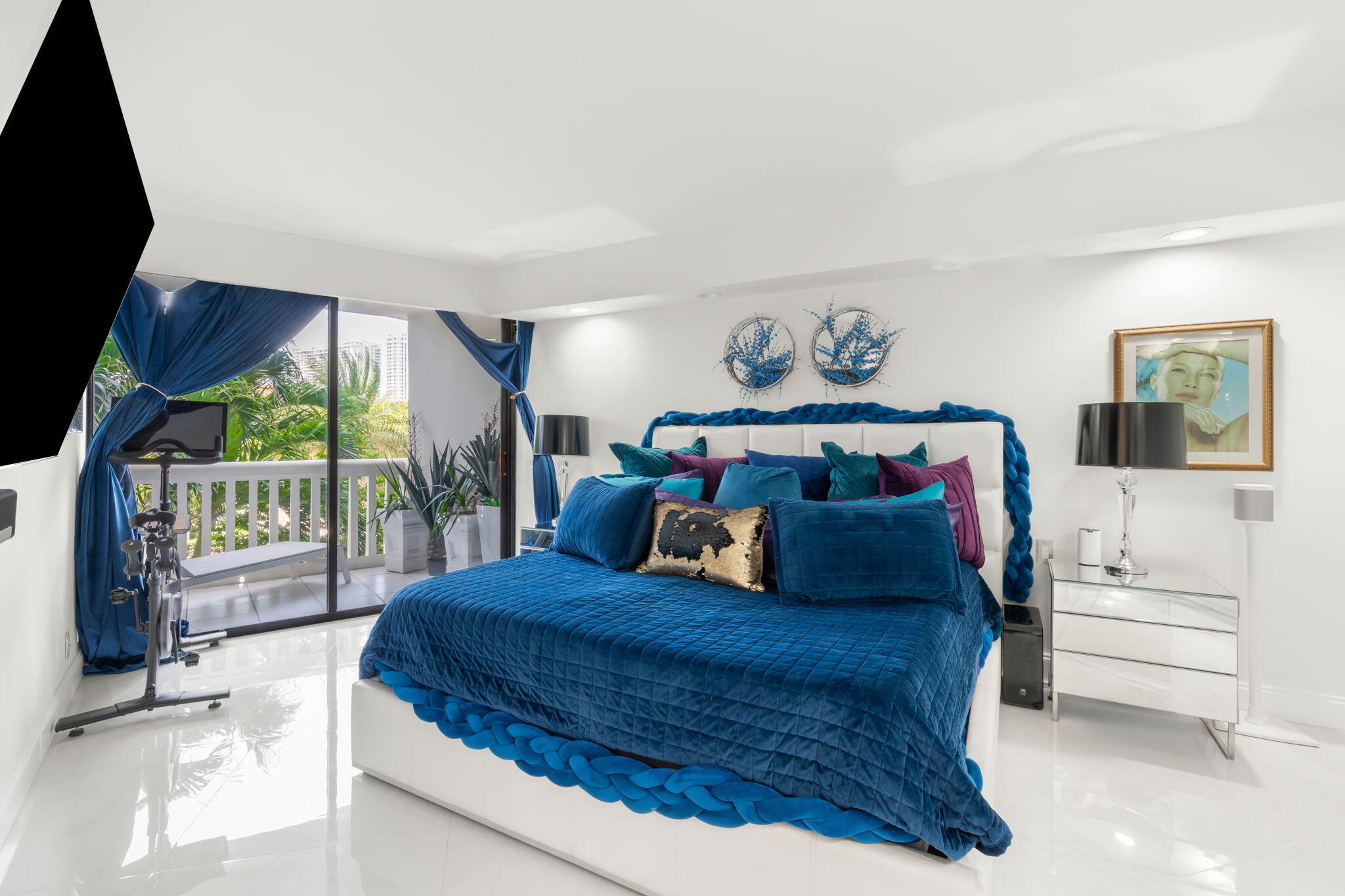 1000 ISL BLVD WILLIAMS ISL CONDO - Residential