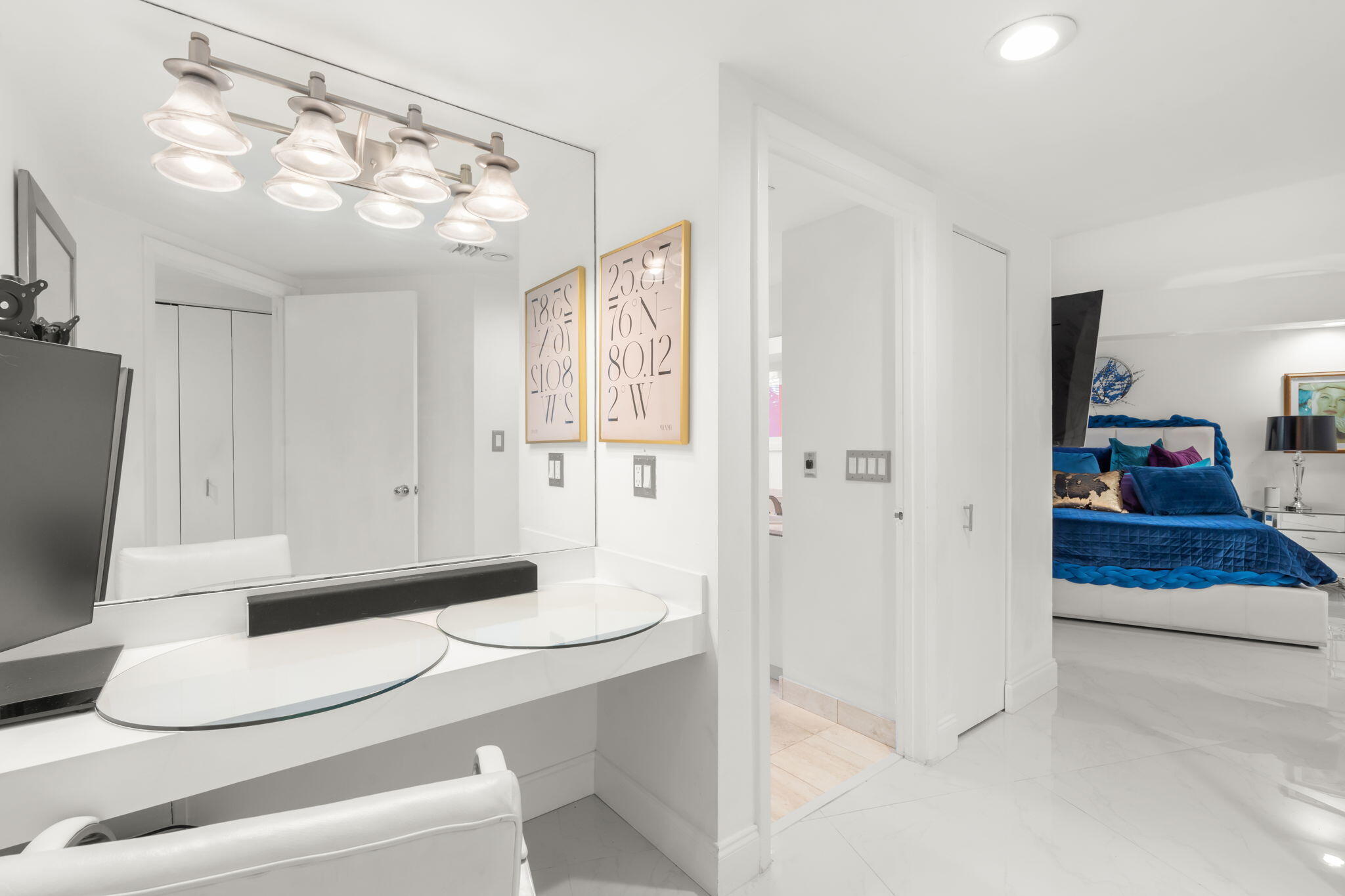1000 ISL BLVD WILLIAMS ISL CONDO - Residential