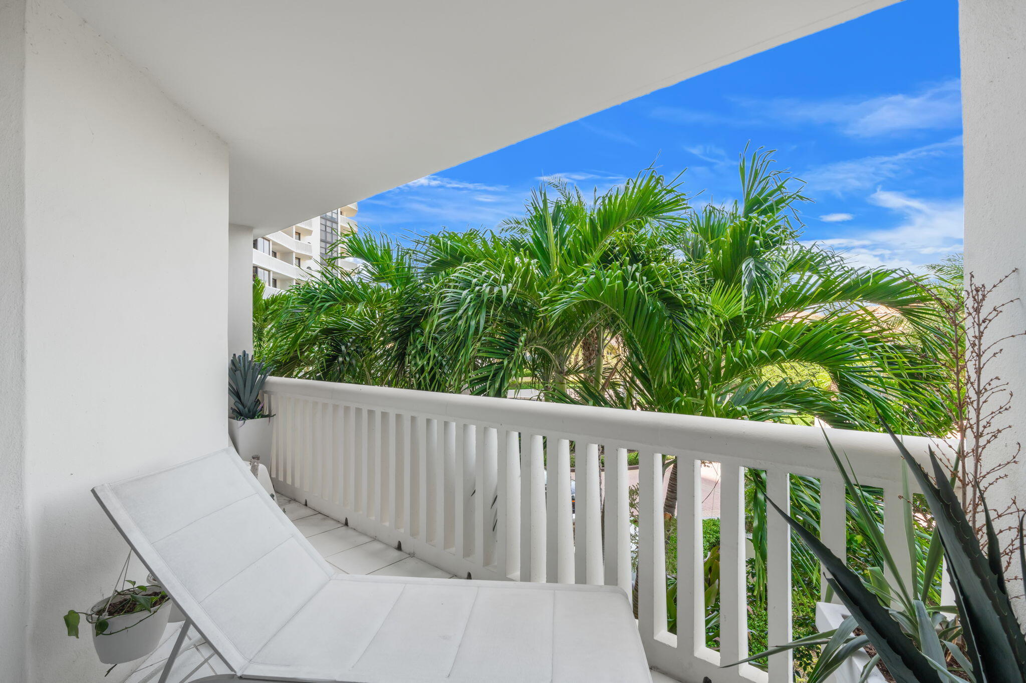 1000 ISL BLVD WILLIAMS ISL CONDO - Residential