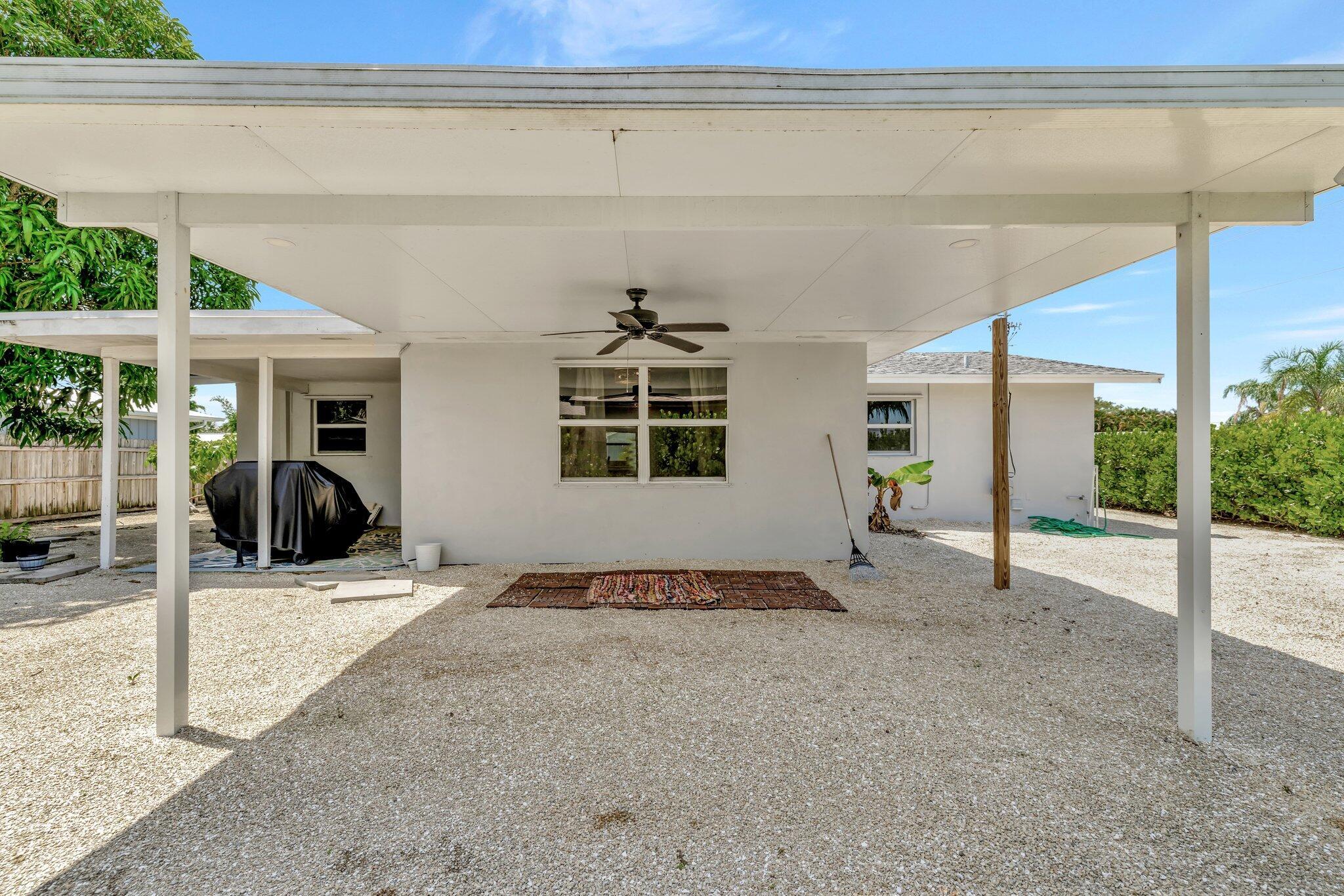 CORAL GARDENS - Residential