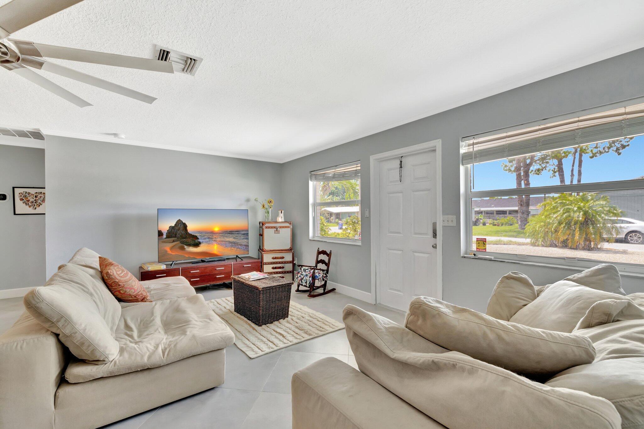 CORAL GARDENS - Residential