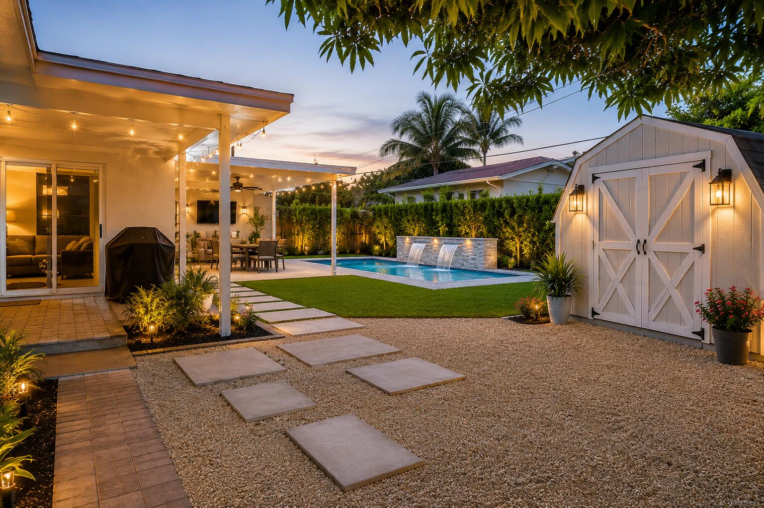 CORAL GARDENS - Residential