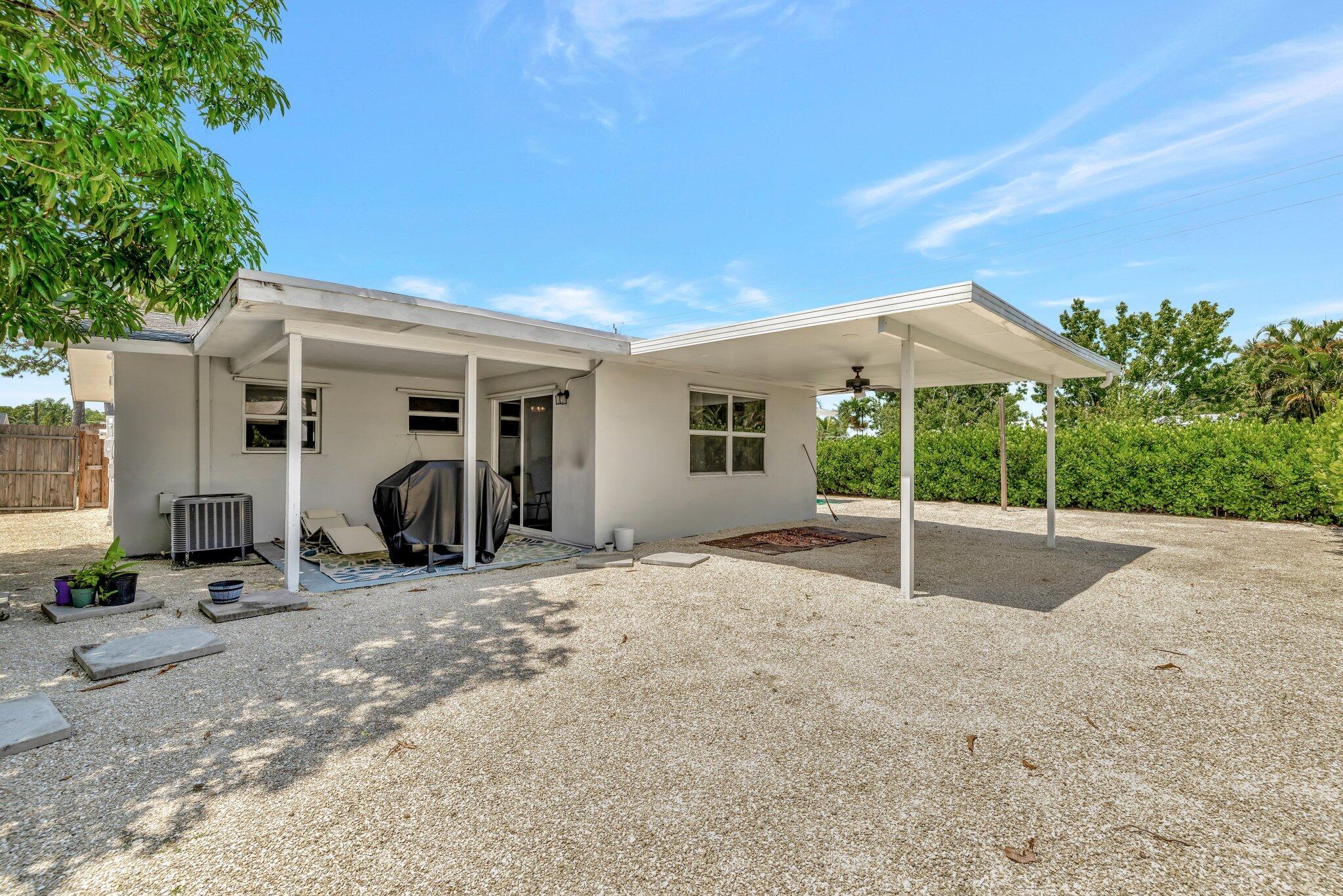 CORAL GARDENS - Residential