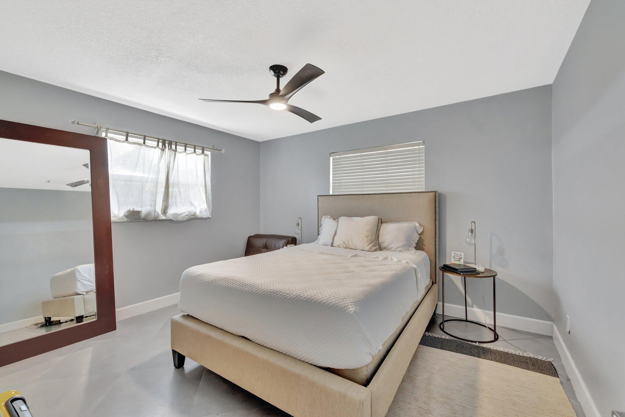 CORAL GARDENS - Residential