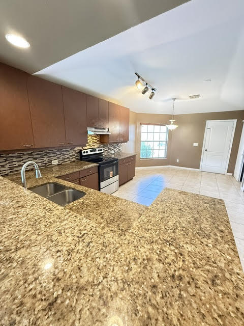 PORT ST LUCIE SECTION 12 - Residential Lease