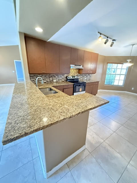 PORT ST LUCIE SECTION 12 - Residential Lease