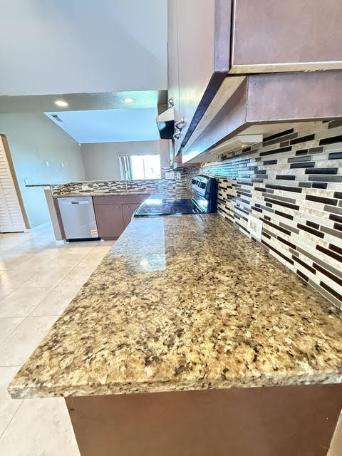 PORT ST LUCIE SECTION 12 - Residential Lease