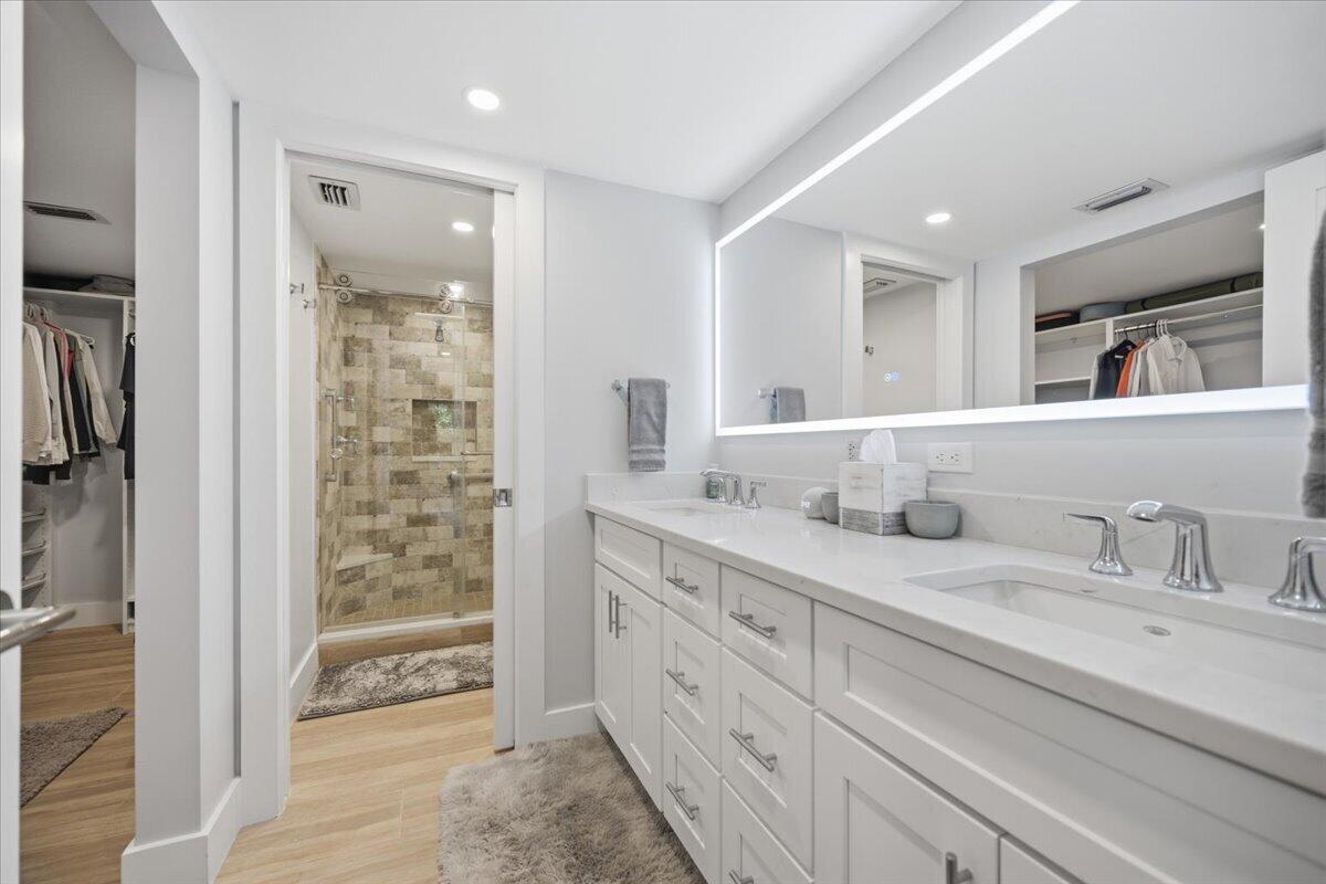 OCEAN PARKS CONDO - Residential