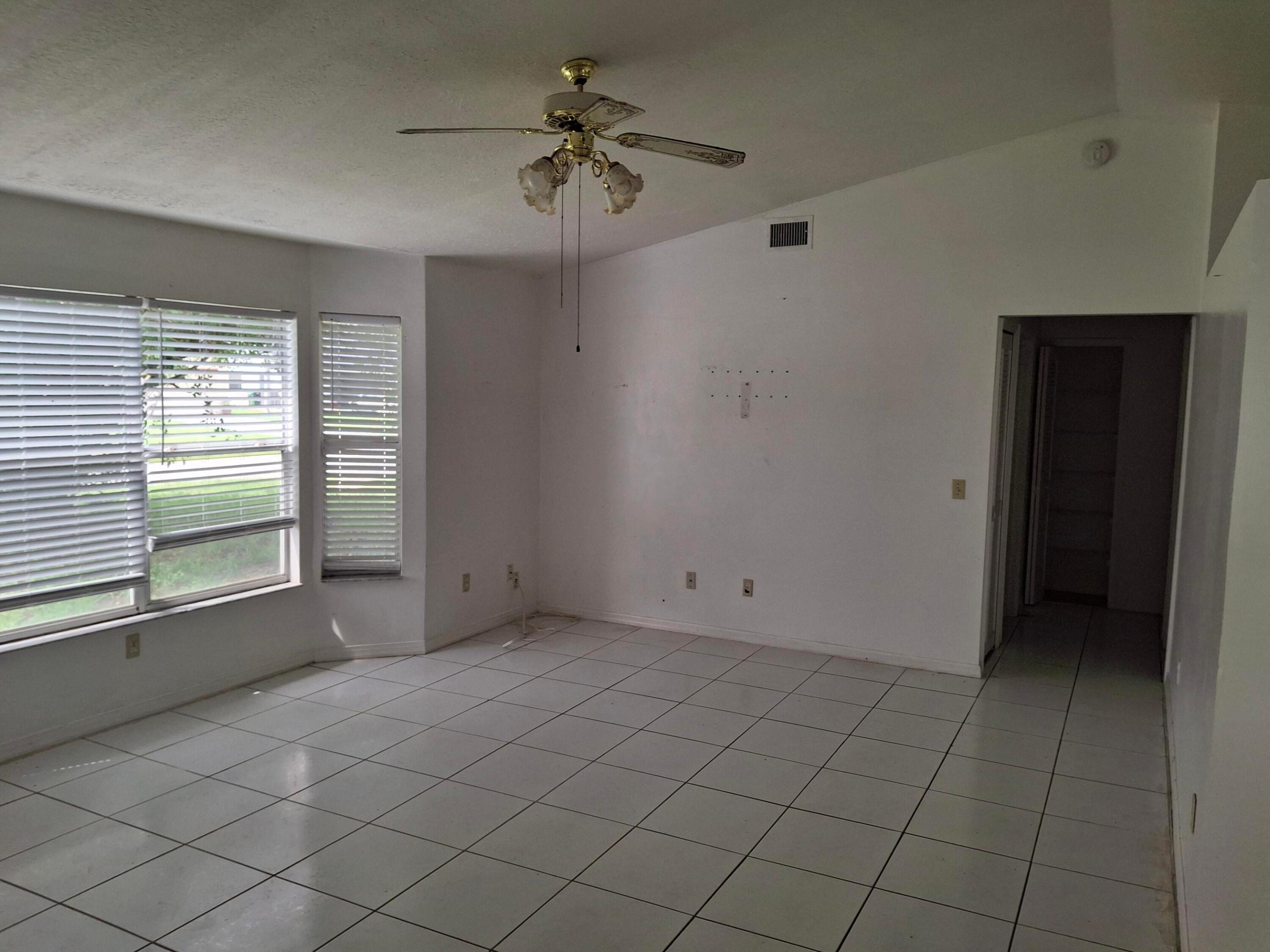 PORT ST LUCIE SECTION 13 - Residential