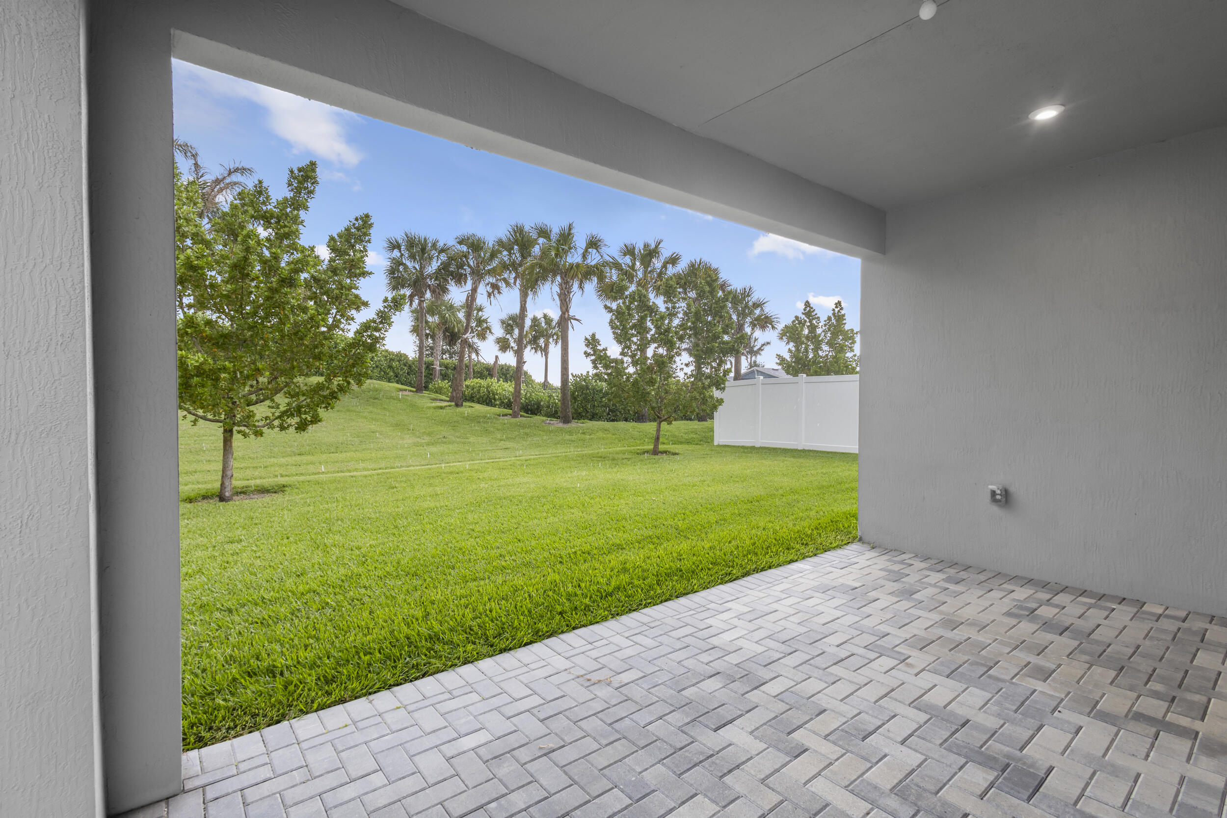 EMERY II - Residential