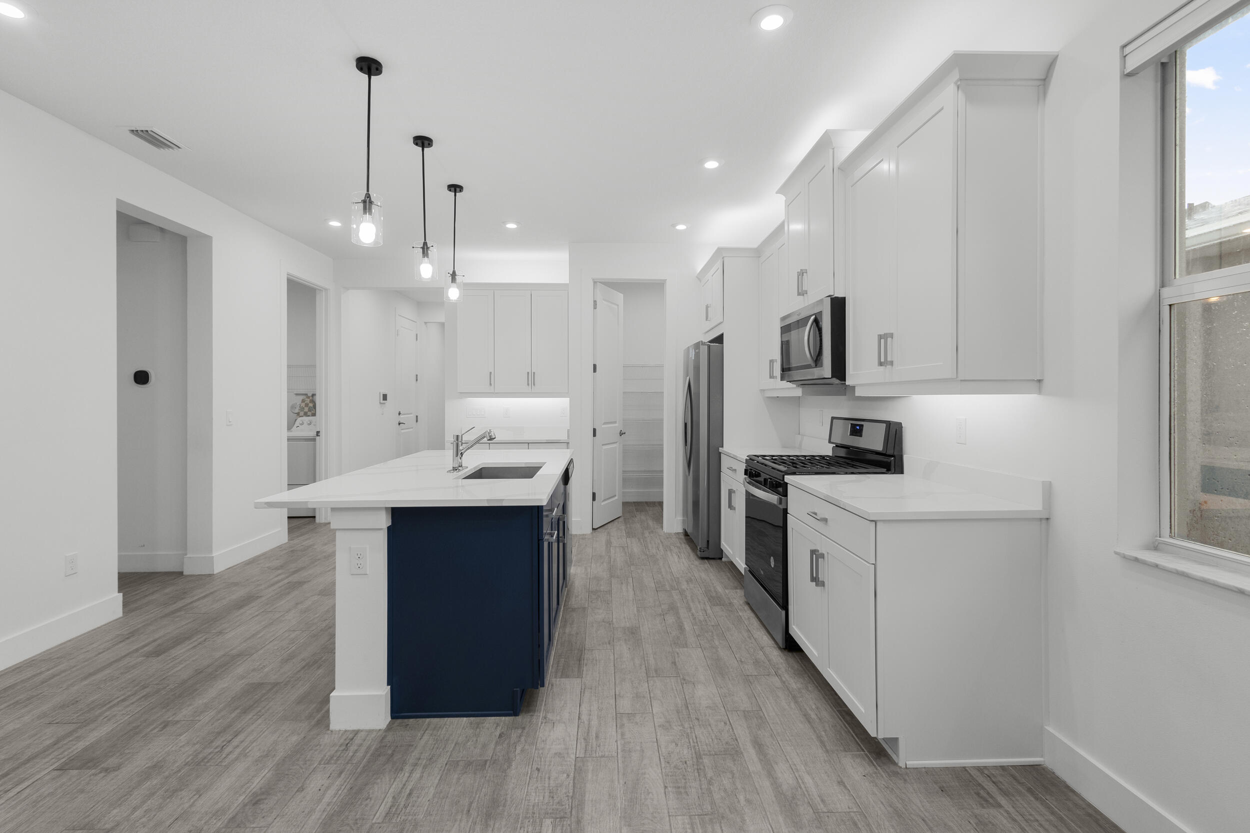 EMERY II - Residential