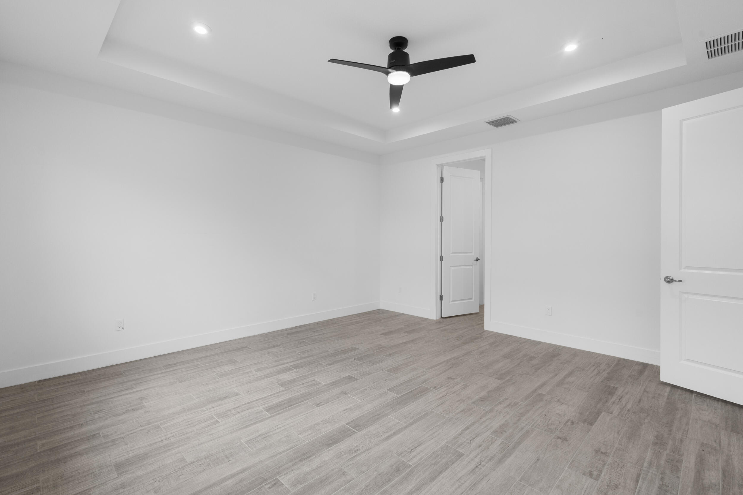 EMERY II - Residential
