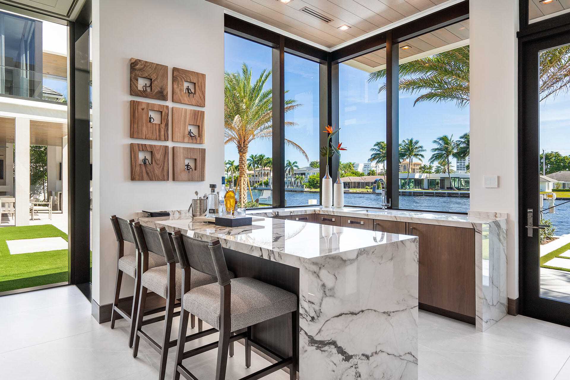 ROYAL PALM YACHT & COUNTRY CLUB - Residential