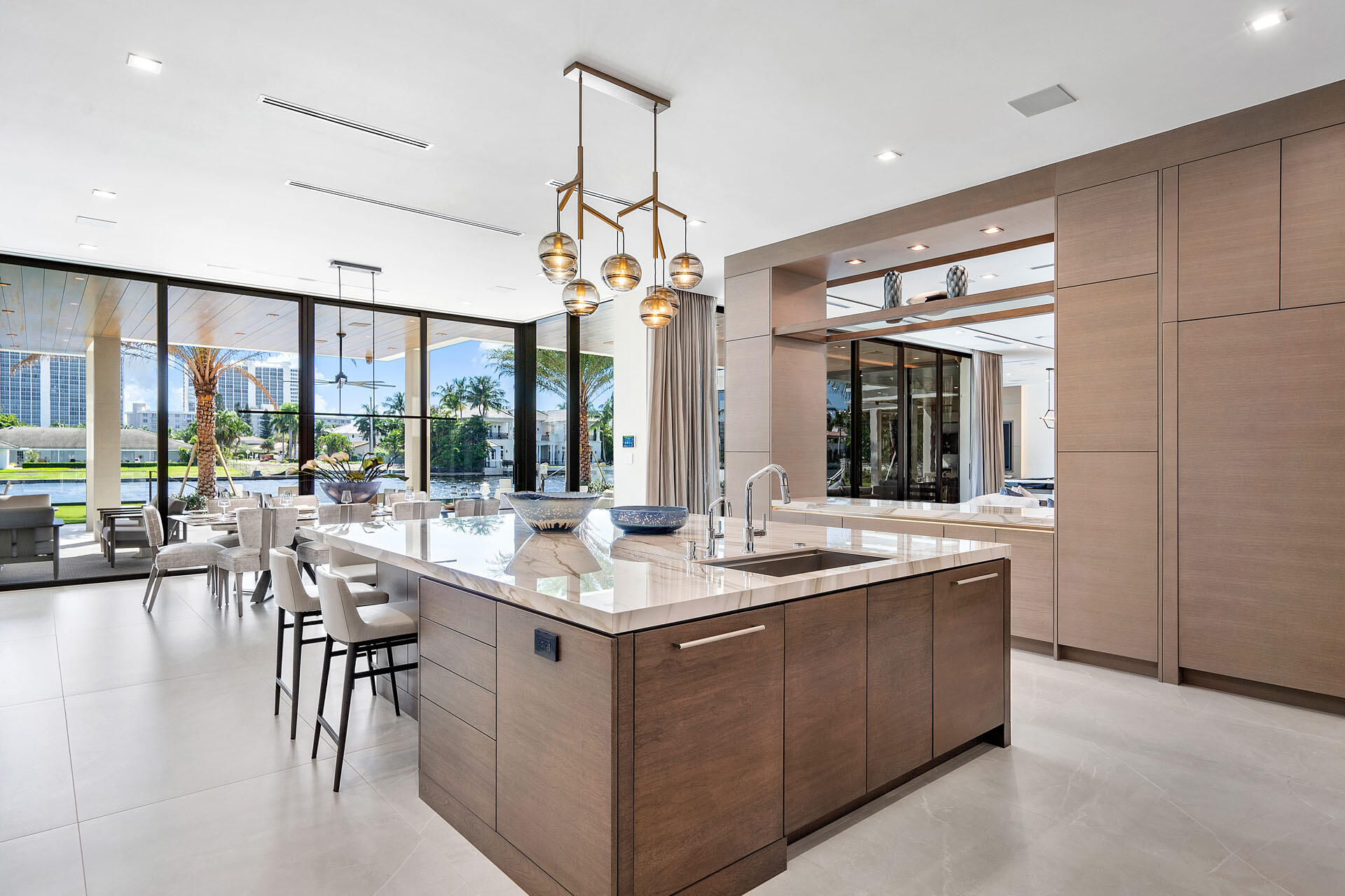 ROYAL PALM YACHT & COUNTRY CLUB - Residential