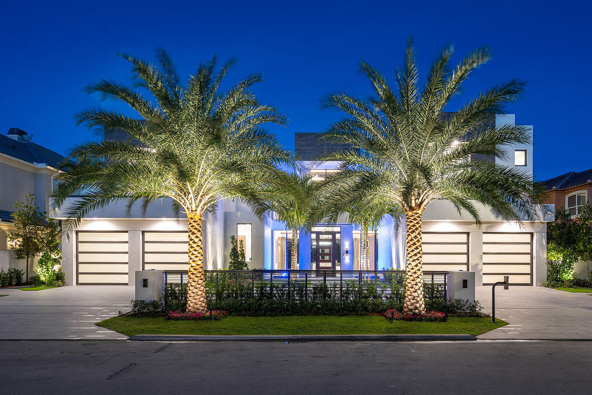 ROYAL PALM YACHT & COUNTRY CLUB - Residential