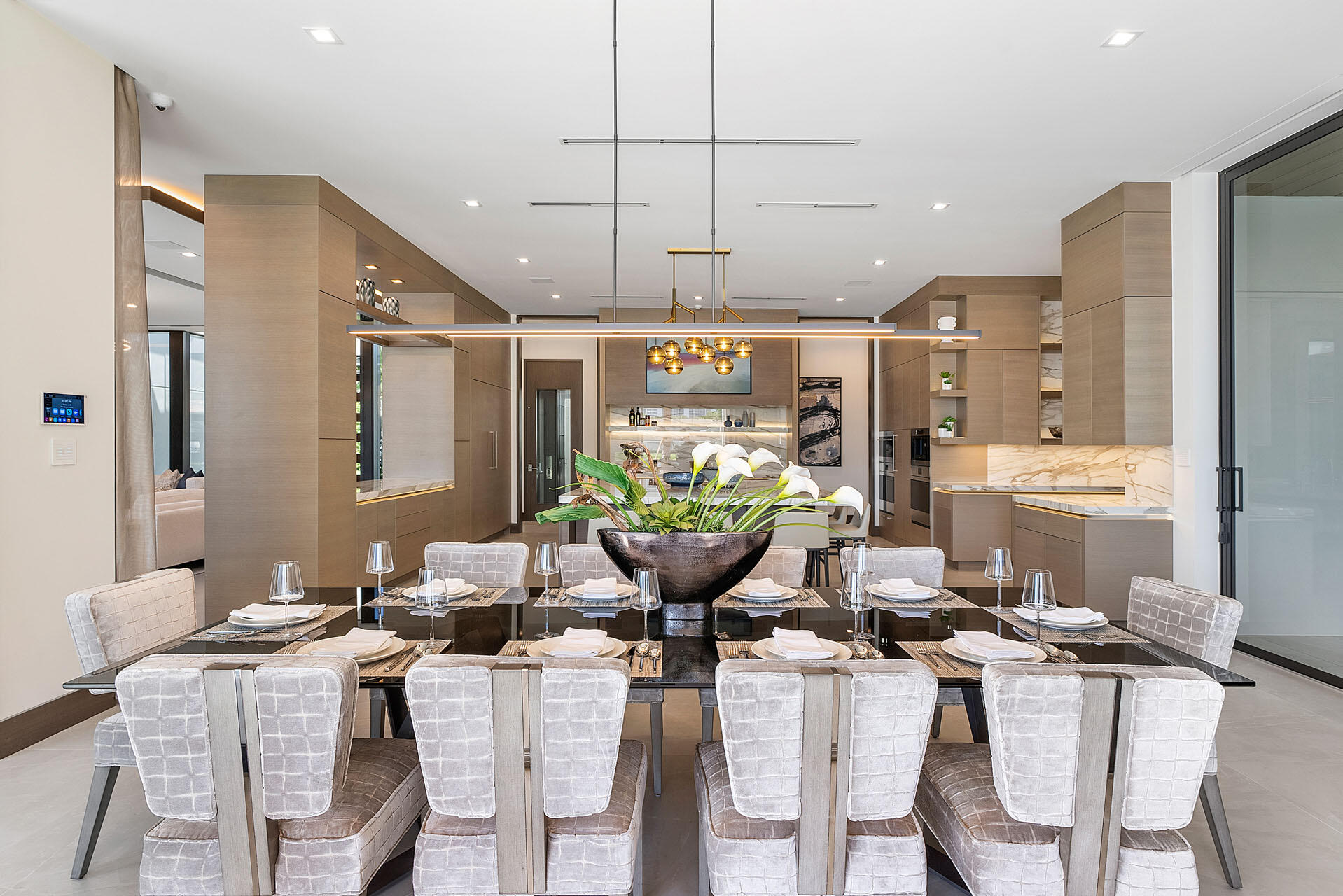 ROYAL PALM YACHT & COUNTRY CLUB - Residential