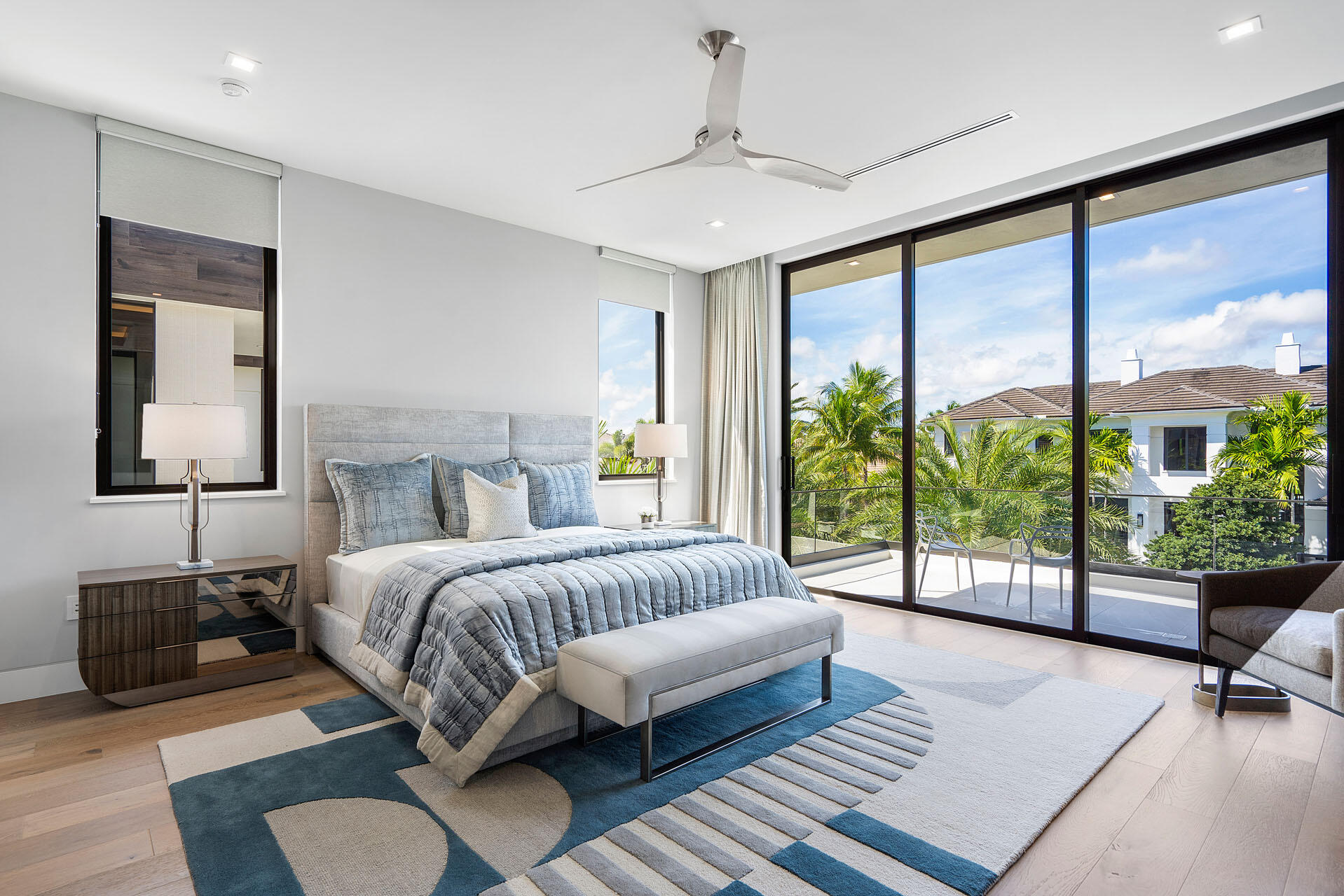 ROYAL PALM YACHT & COUNTRY CLUB - Residential