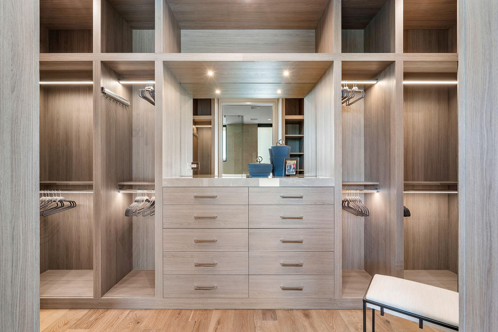 ROYAL PALM YACHT & COUNTRY CLUB - Residential