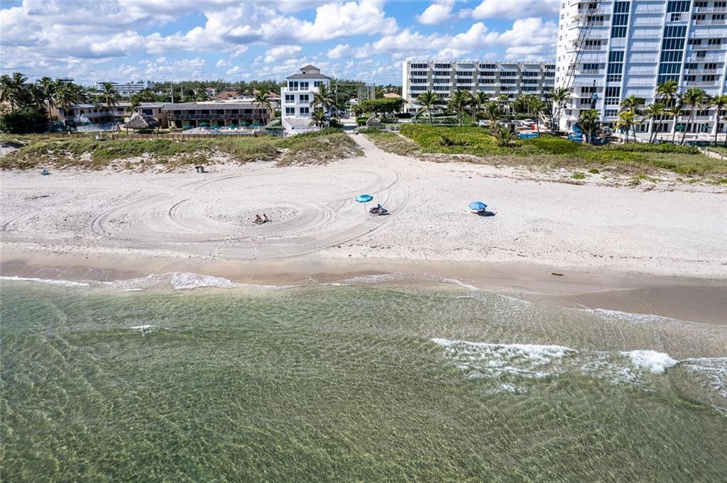 CONDO ON BANYAN 1 - Residential