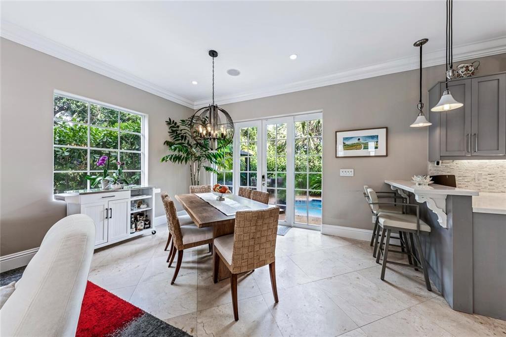 CONDO ON BANYAN 1 - Residential