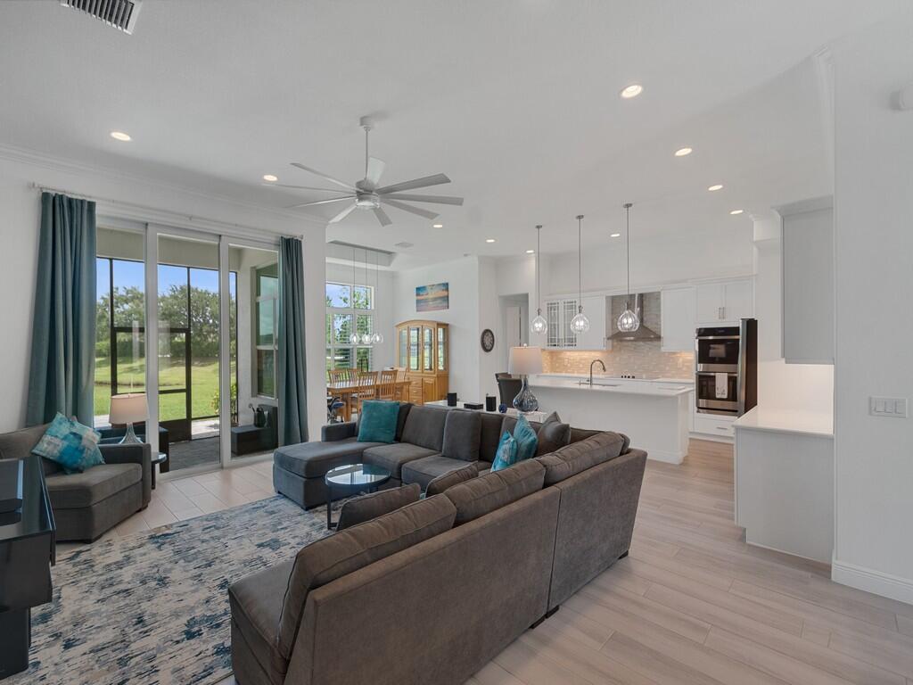 STONEY BROOK FARM - Residential