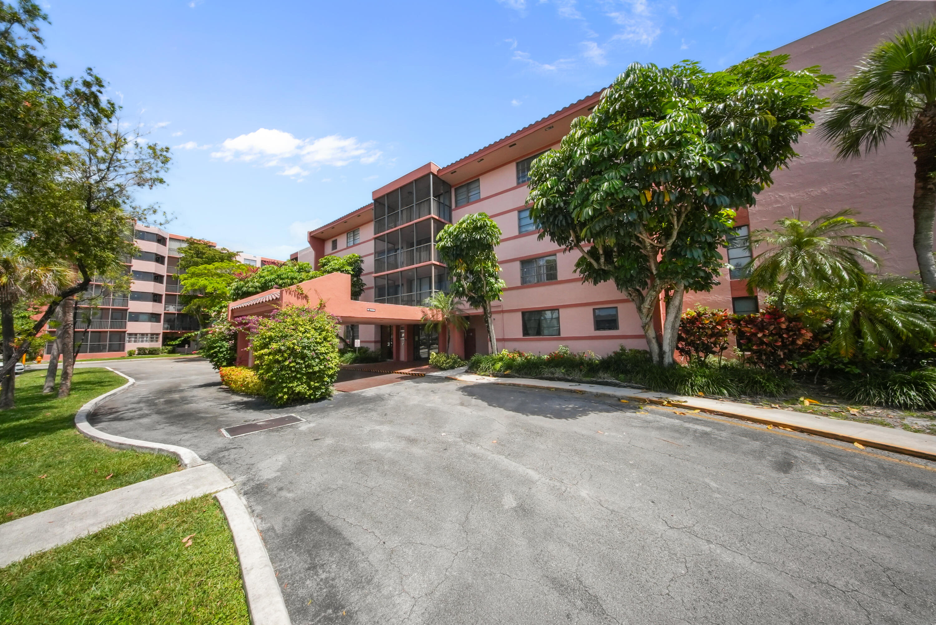 LAKEVIEW OF THE CALF CLUB CONDO - Residential