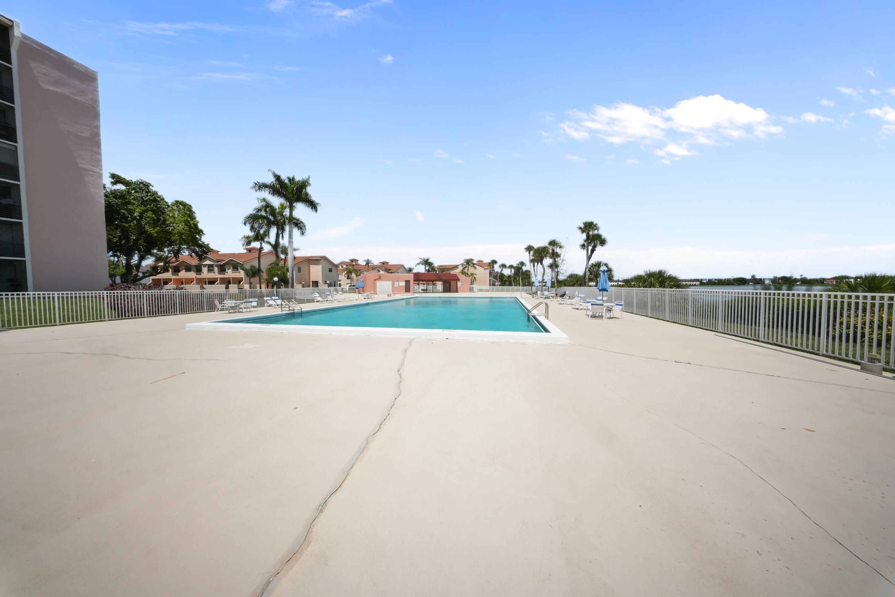 LAKEVIEW OF THE CALF CLUB CONDO - Residential