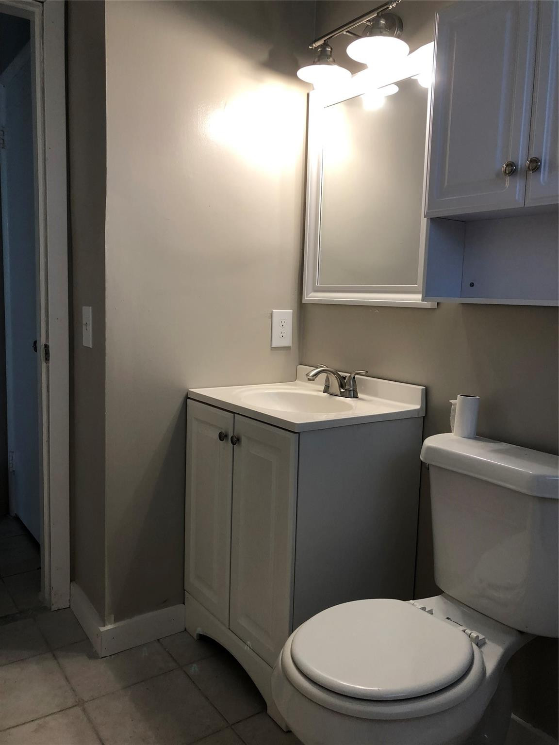 Tamarac Forest 57-17 B - Residential Lease