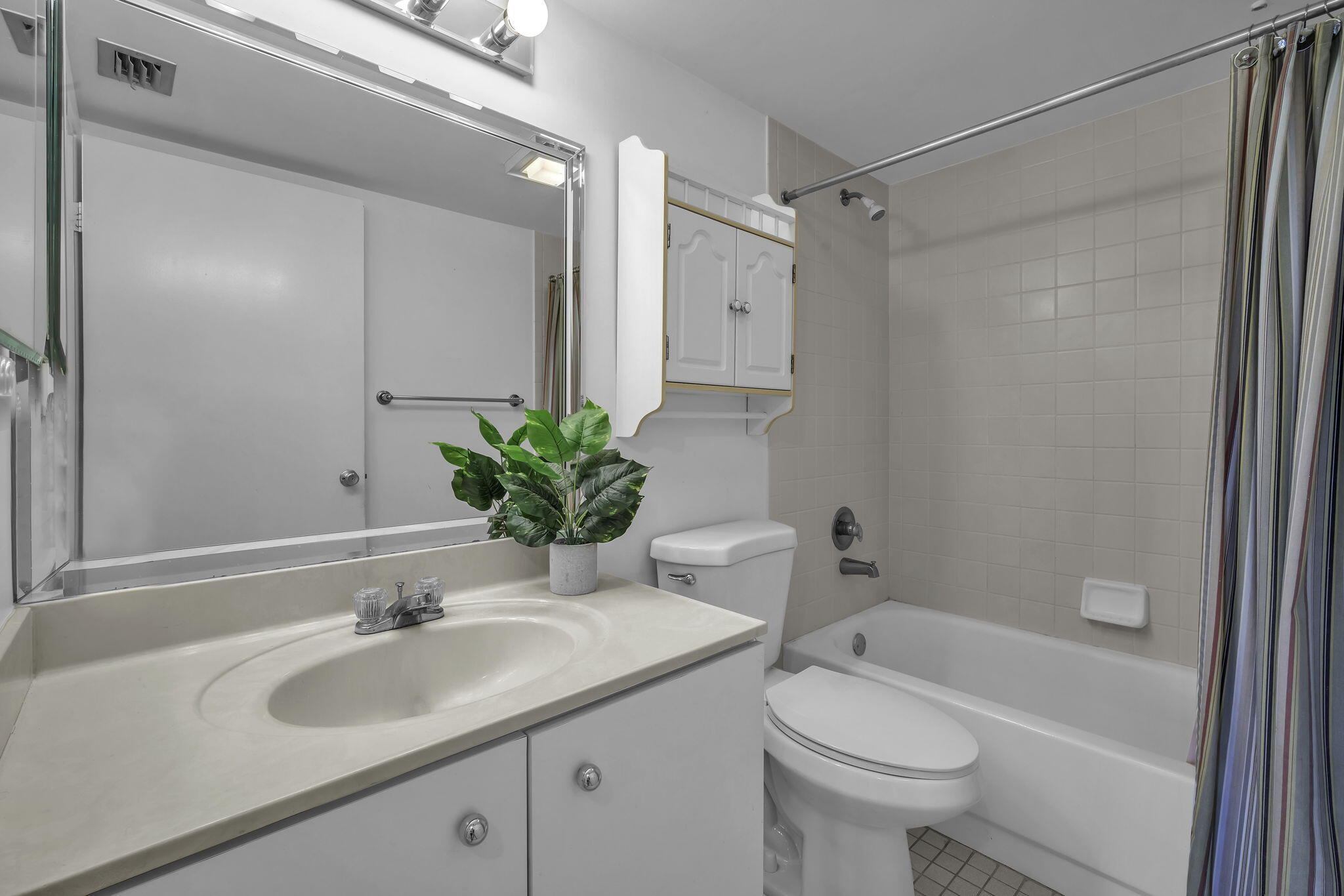 IVANHOE EAST AT CENTURY VILLAGE - Residential