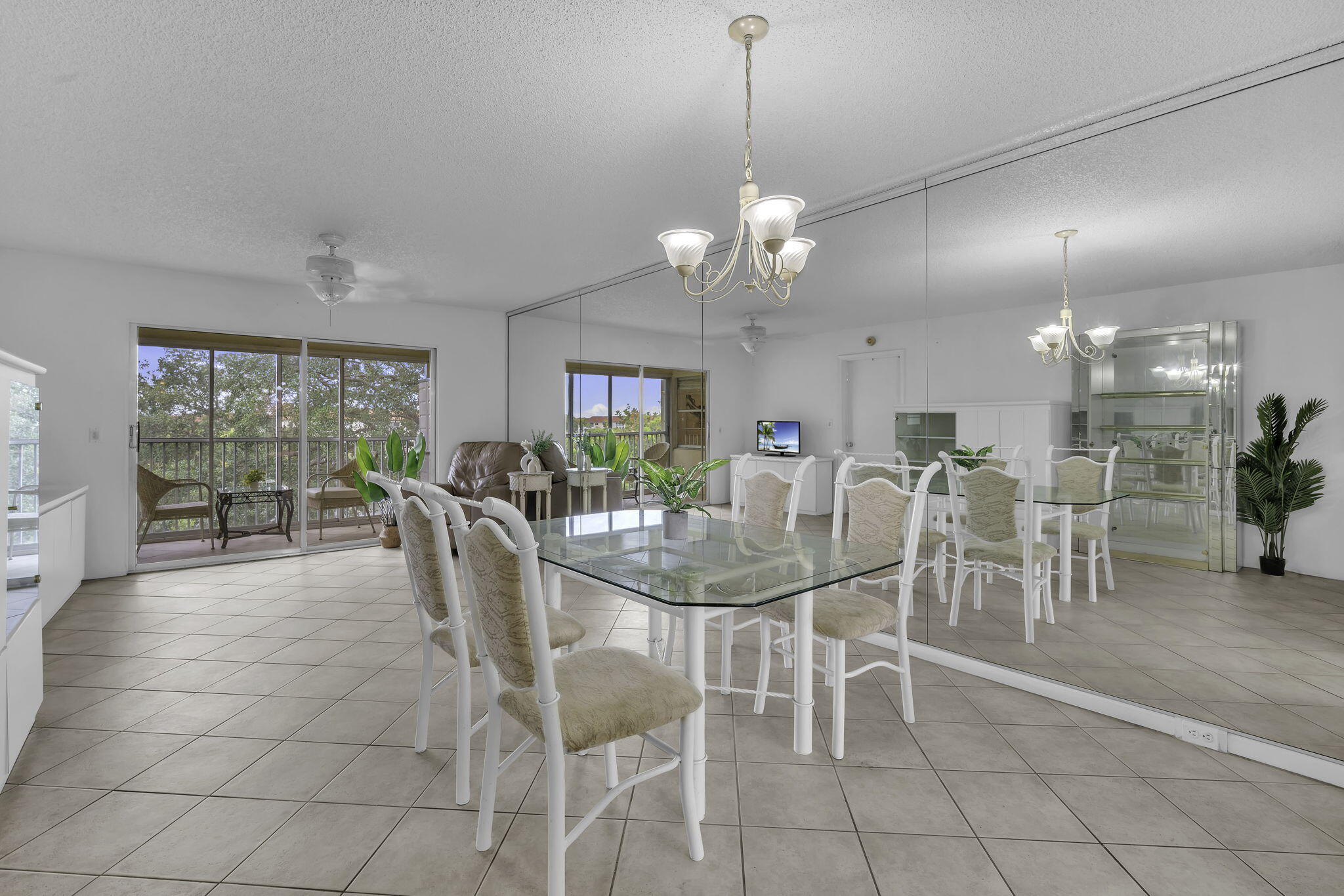 IVANHOE EAST AT CENTURY VILLAGE - Residential