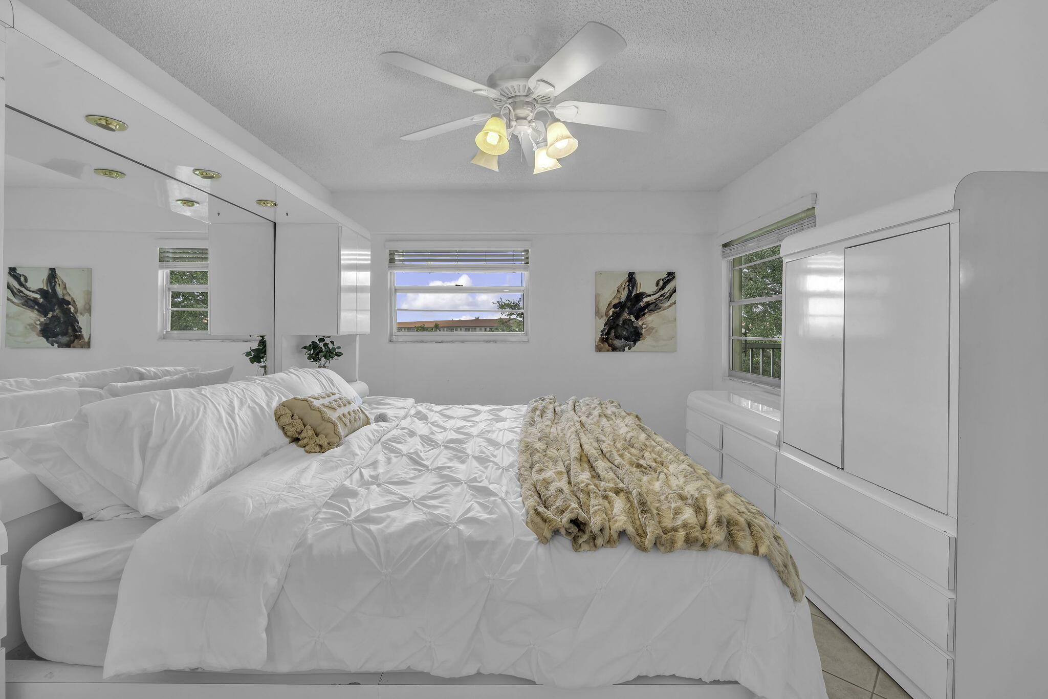 IVANHOE EAST AT CENTURY VILLAGE - Residential